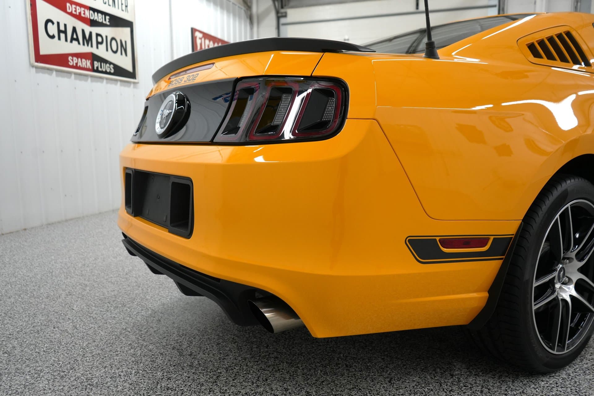 2013 Ford Mustang Boss 302 thumbnail 5