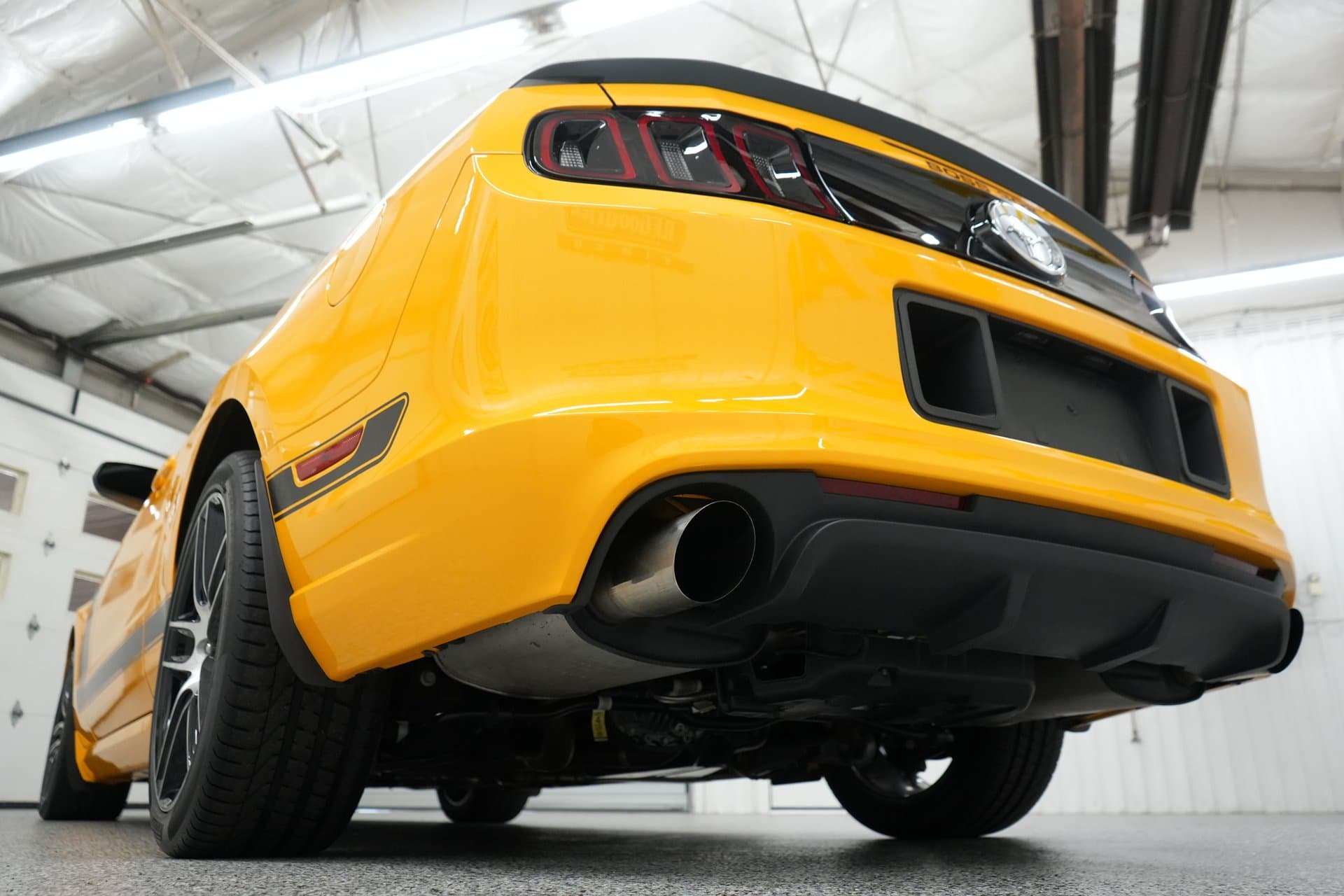 2013 Ford Mustang Boss 302 thumbnail 25
