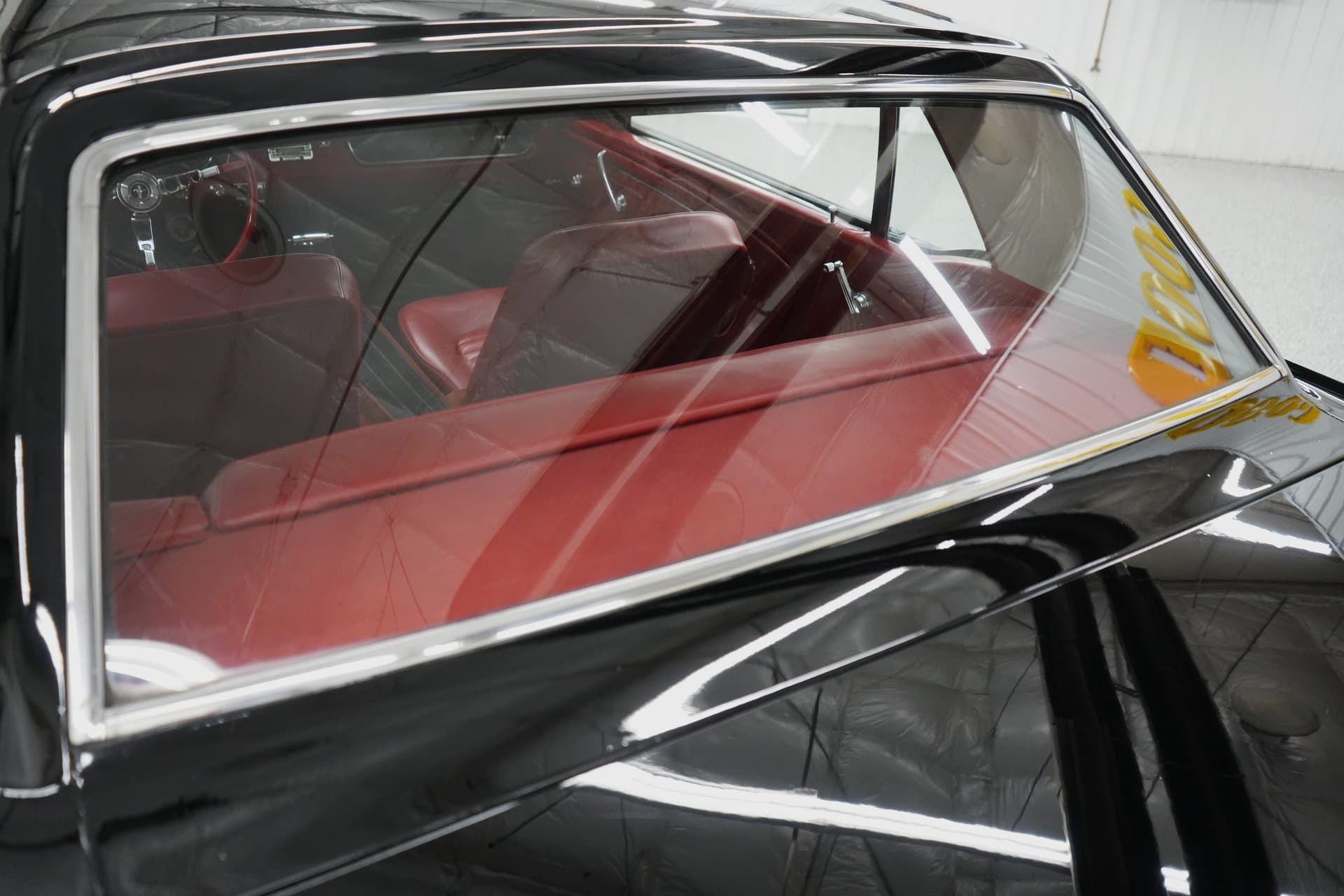 1965 Ford Mustang thumbnail 4