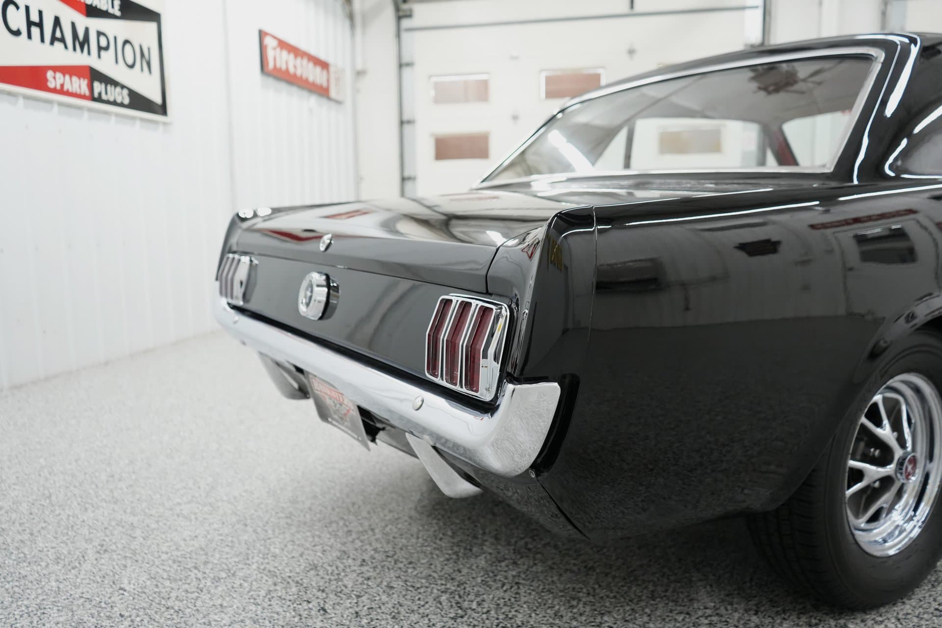 1965 Ford Mustang thumbnail 5