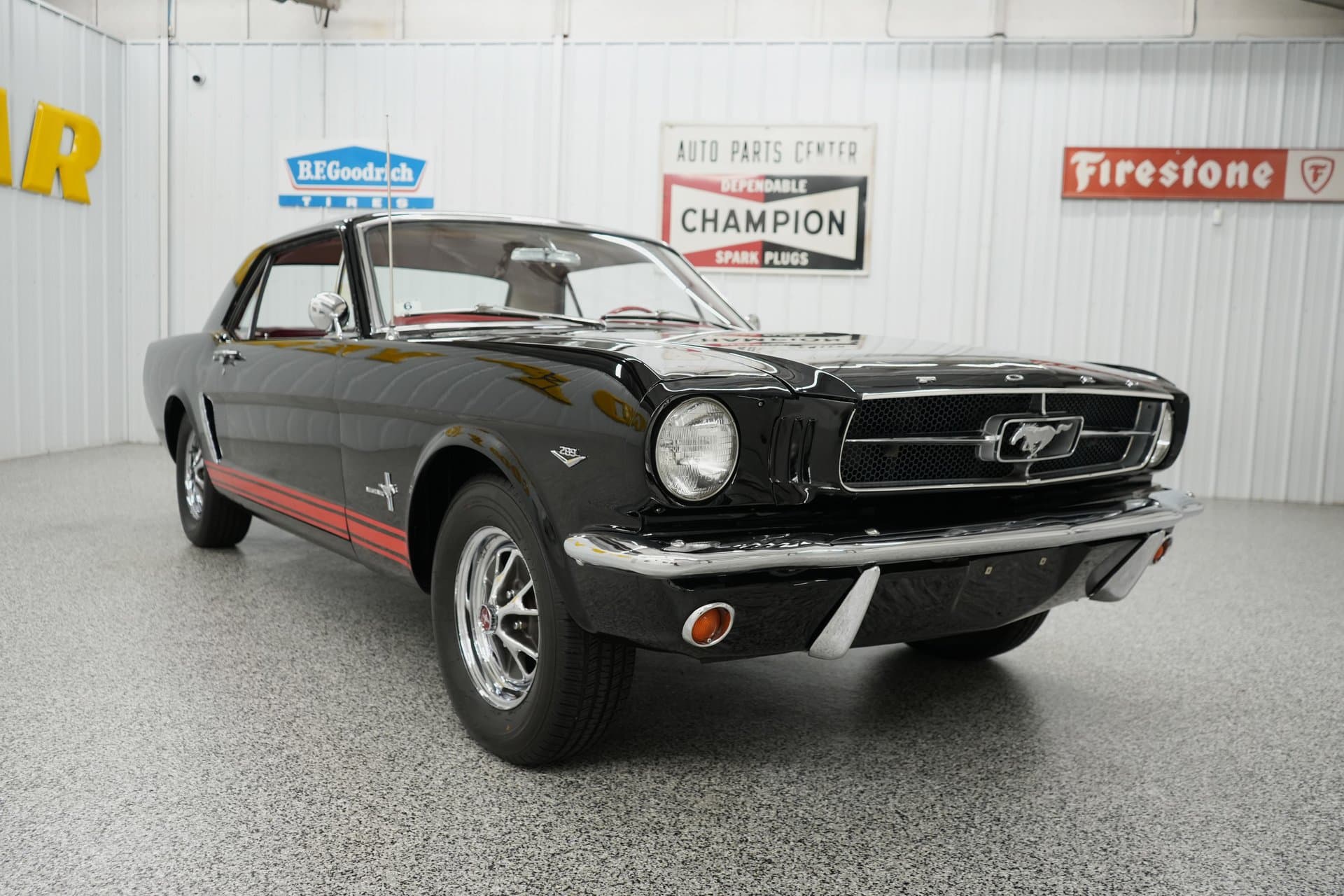1965 Ford Mustang thumbnail 8