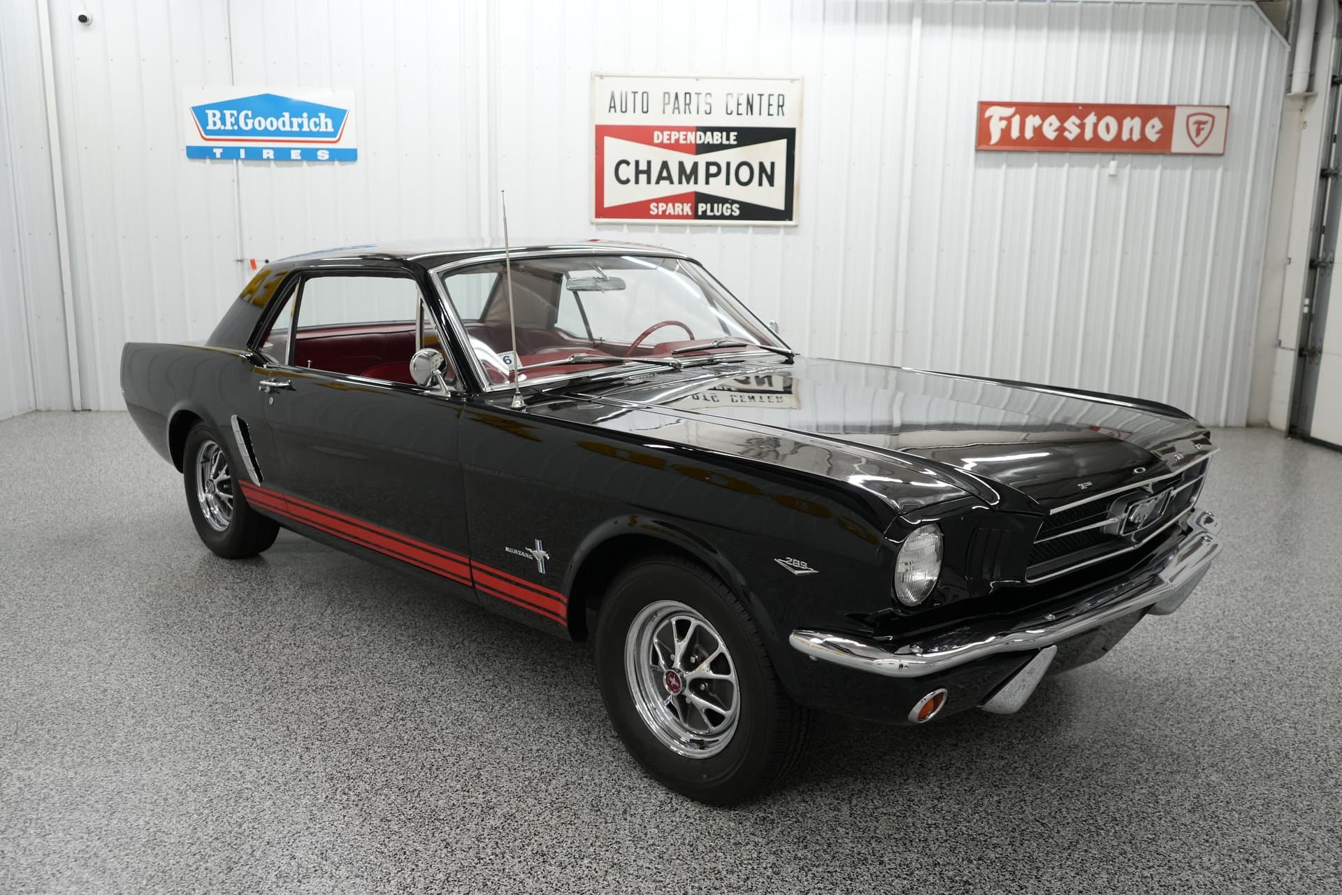 1965 Ford Mustang thumbnail 7