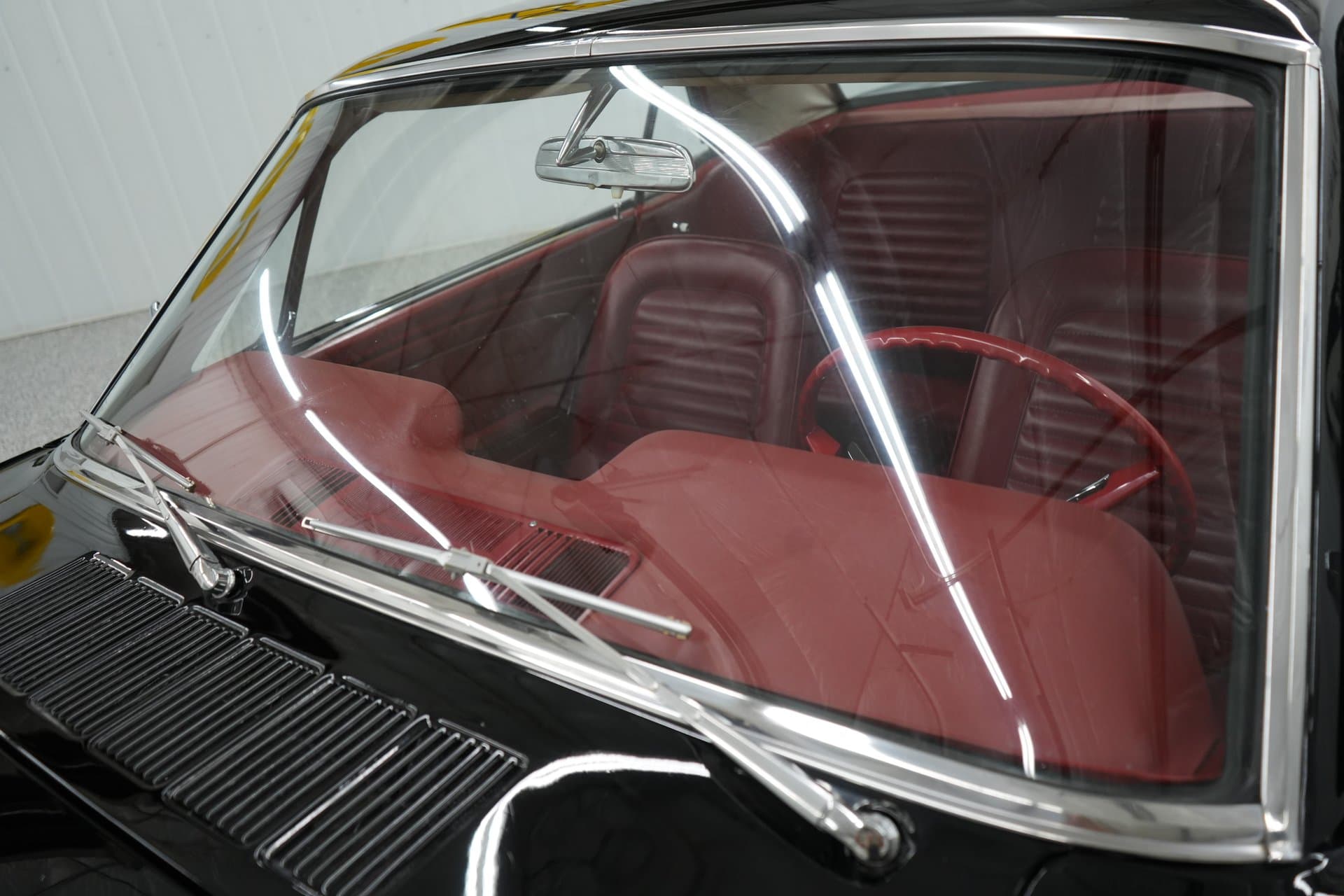 1965 Ford Mustang thumbnail 11