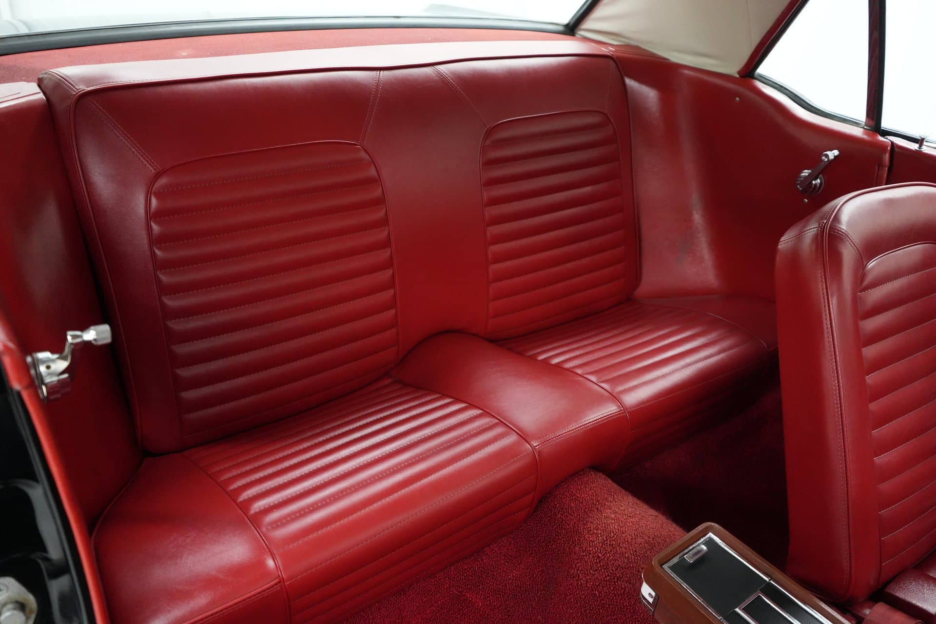1965 Ford Mustang thumbnail 18