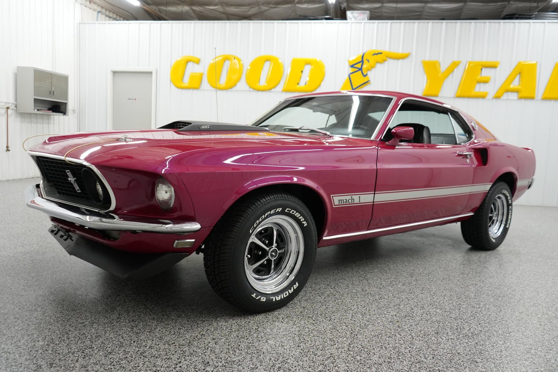 1969 Ford Mustang Mach 1 — photo 2