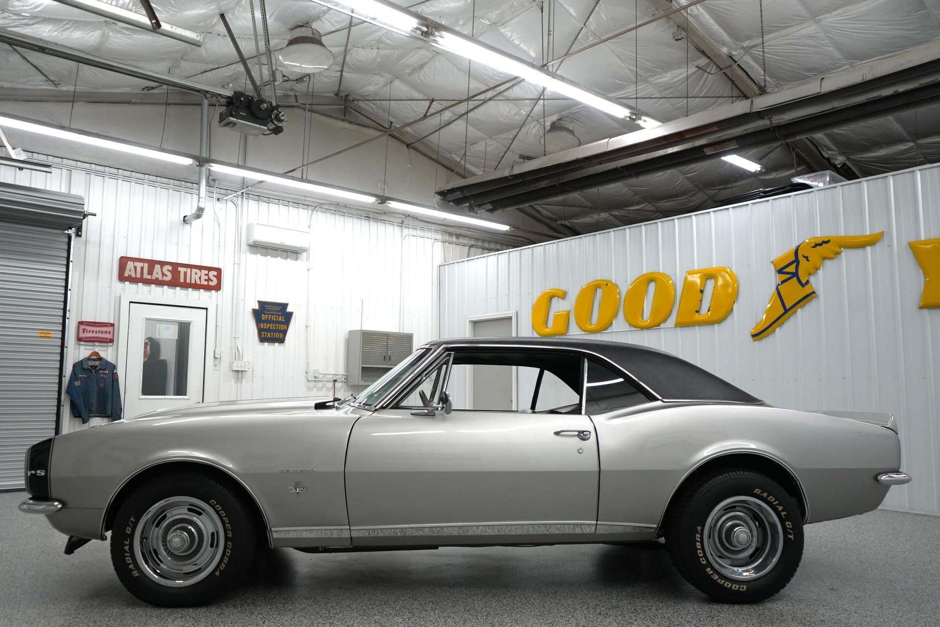 1967 Chevrolet Camaro RS thumbnail 3