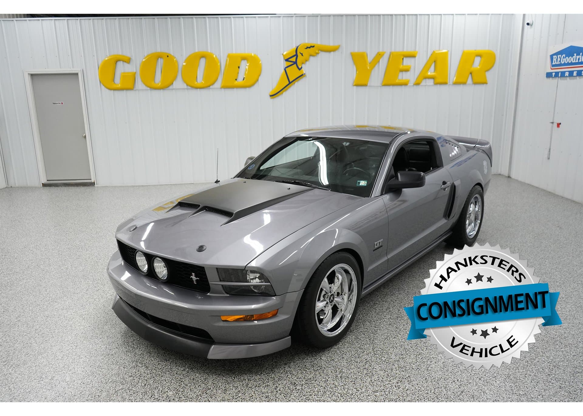 2006 Ford Mustang GT — photo 1