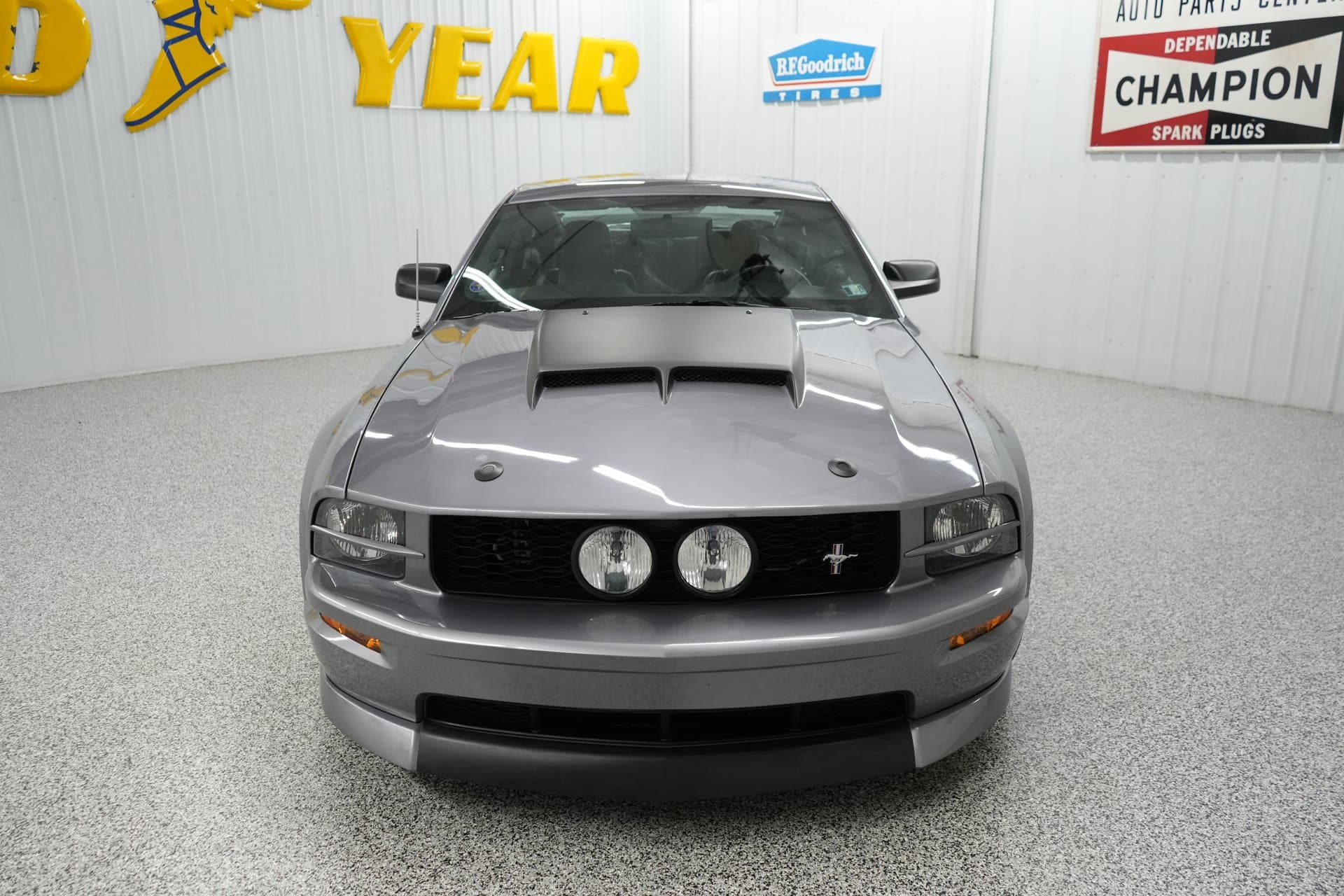 2006 Ford Mustang GT thumbnail 10