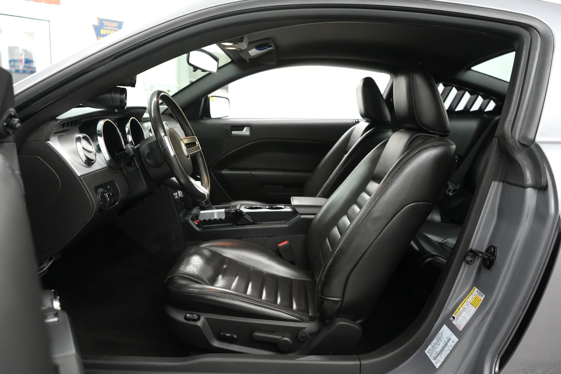 2006 Ford Mustang GT thumbnail 13