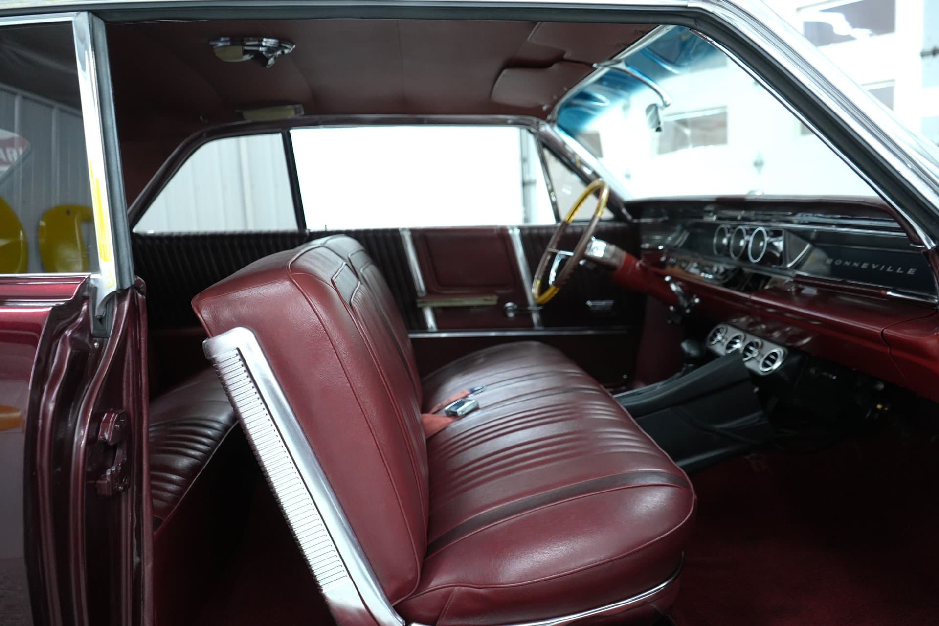 1963 Pontiac Bonneville thumbnail 16