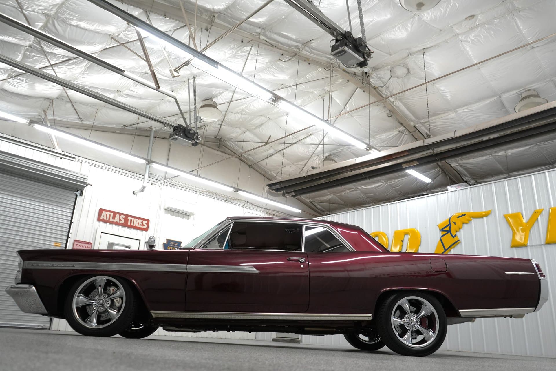 1963 Pontiac Bonneville thumbnail 25