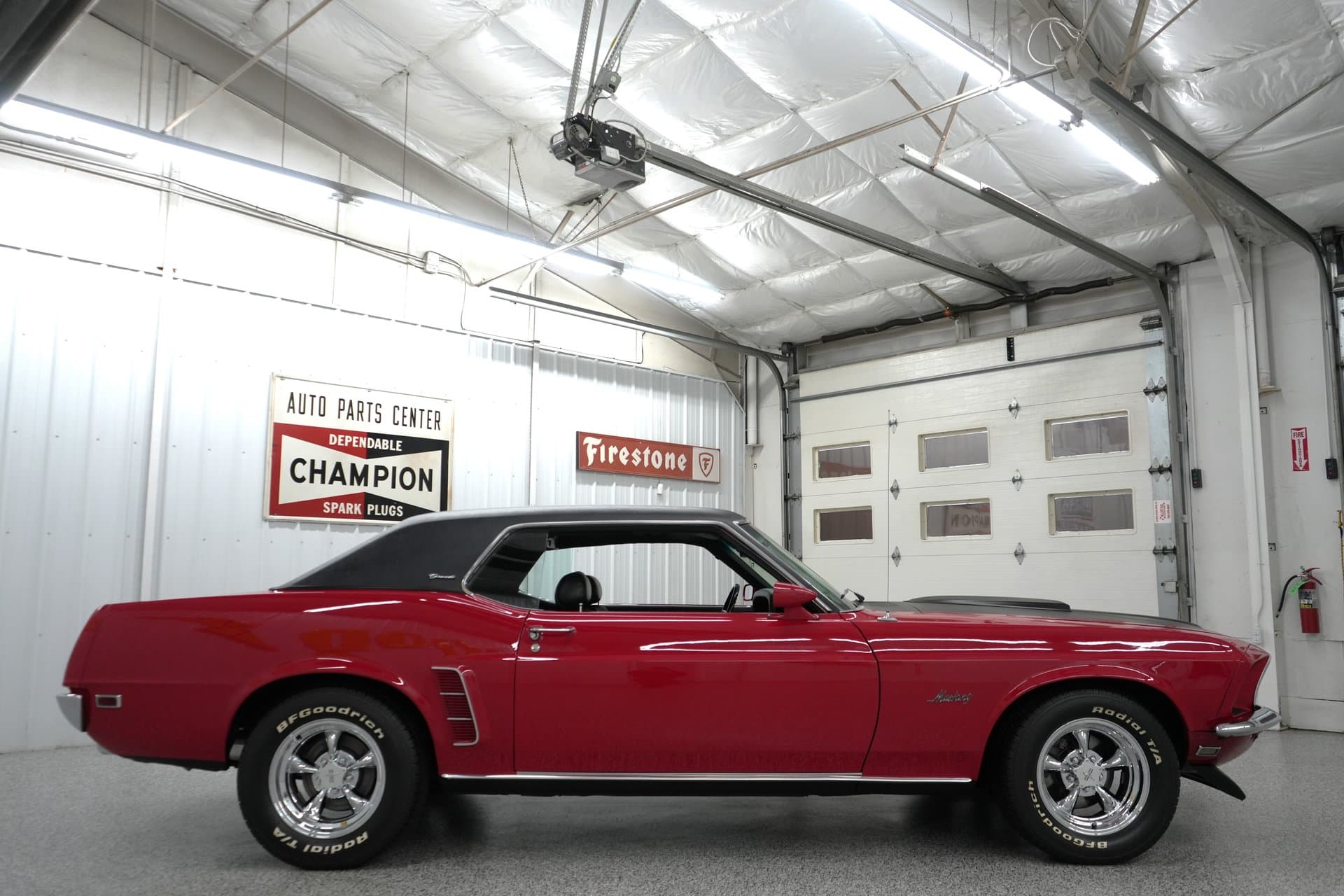 1969 Ford Mustang Grande thumbnail 7