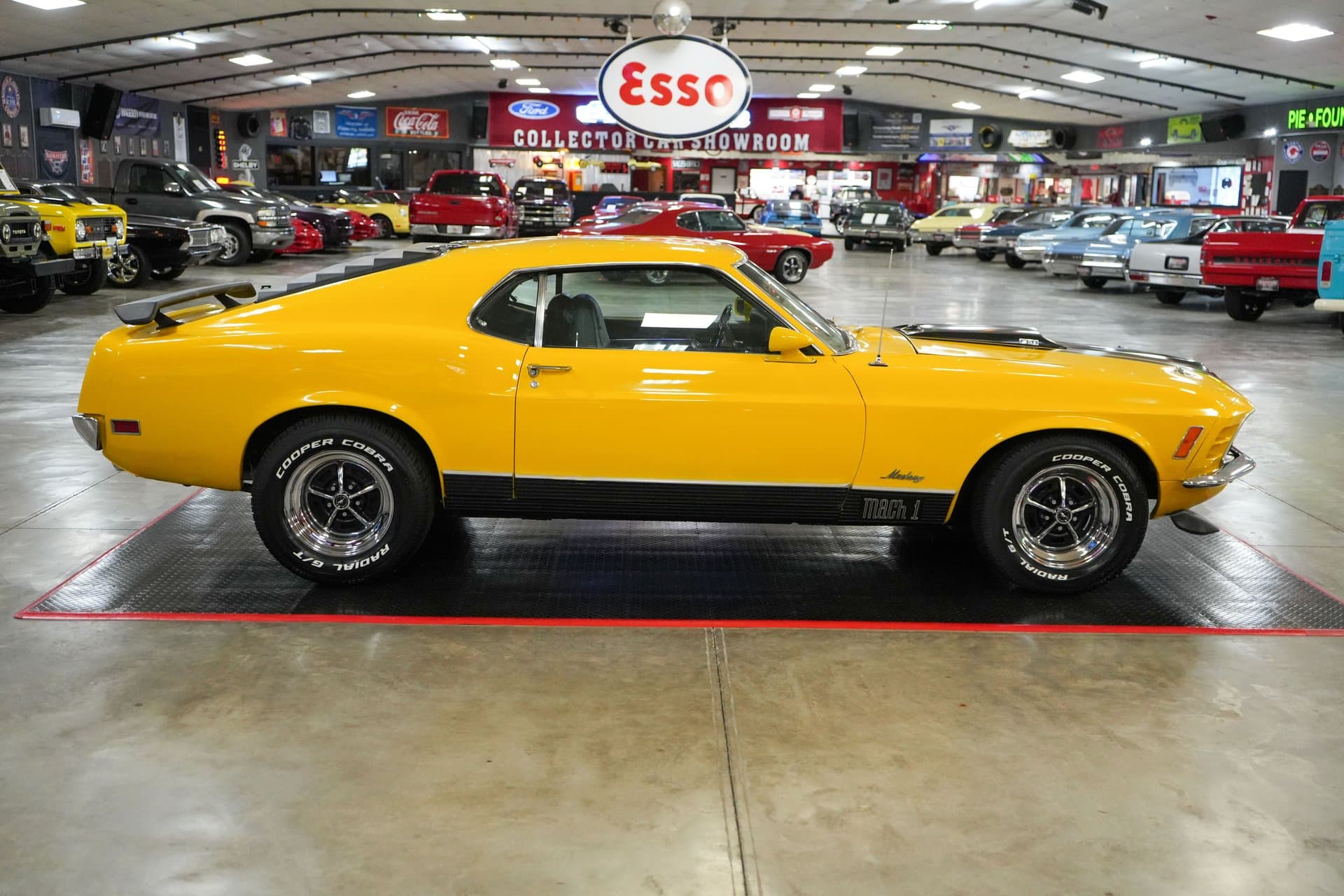 1970 Ford Mustang Mach 1 Fastback thumbnail 3