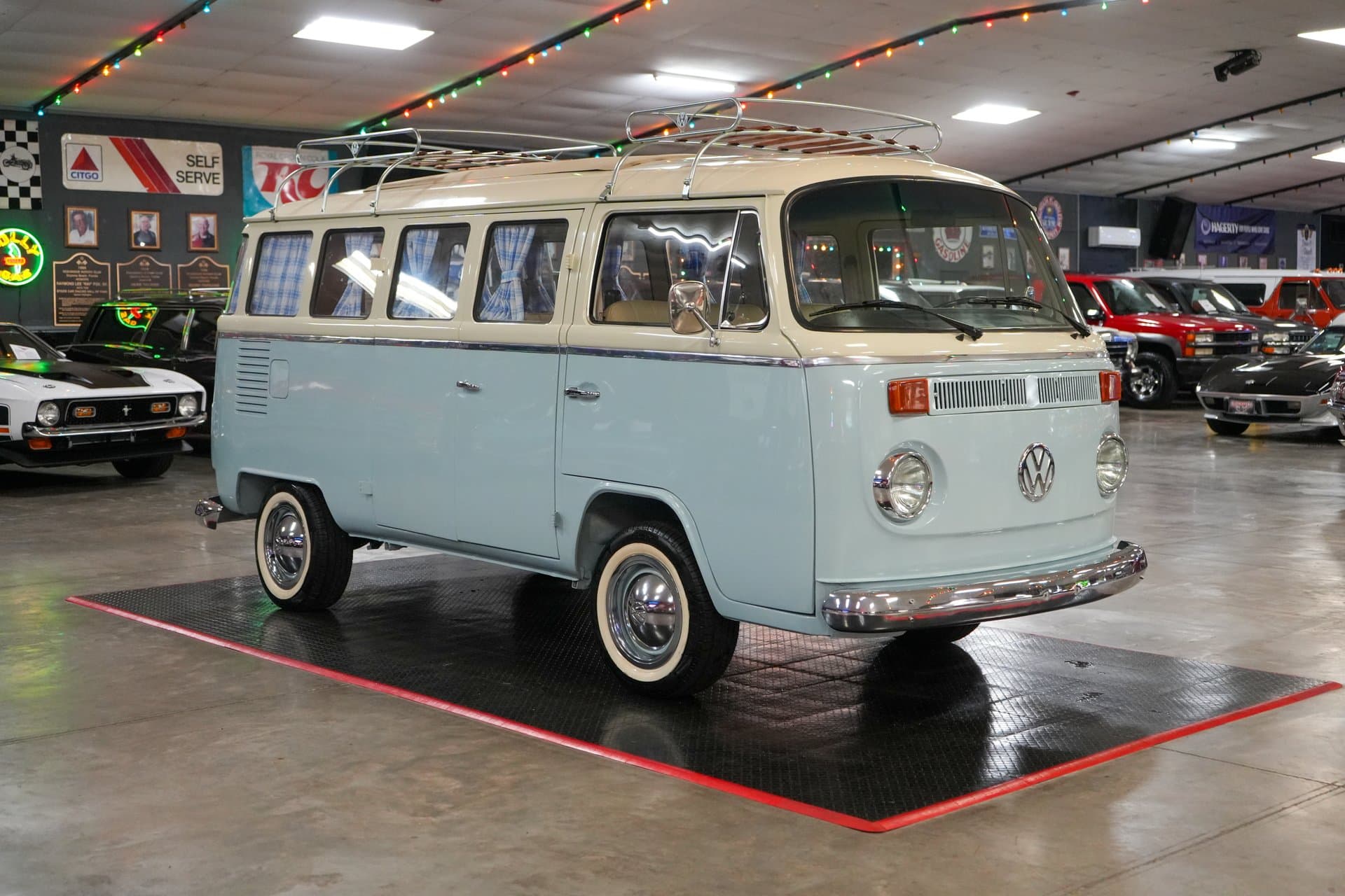 1976 Volkswagen Type 2 Westfalia Camper Bus thumbnail 3