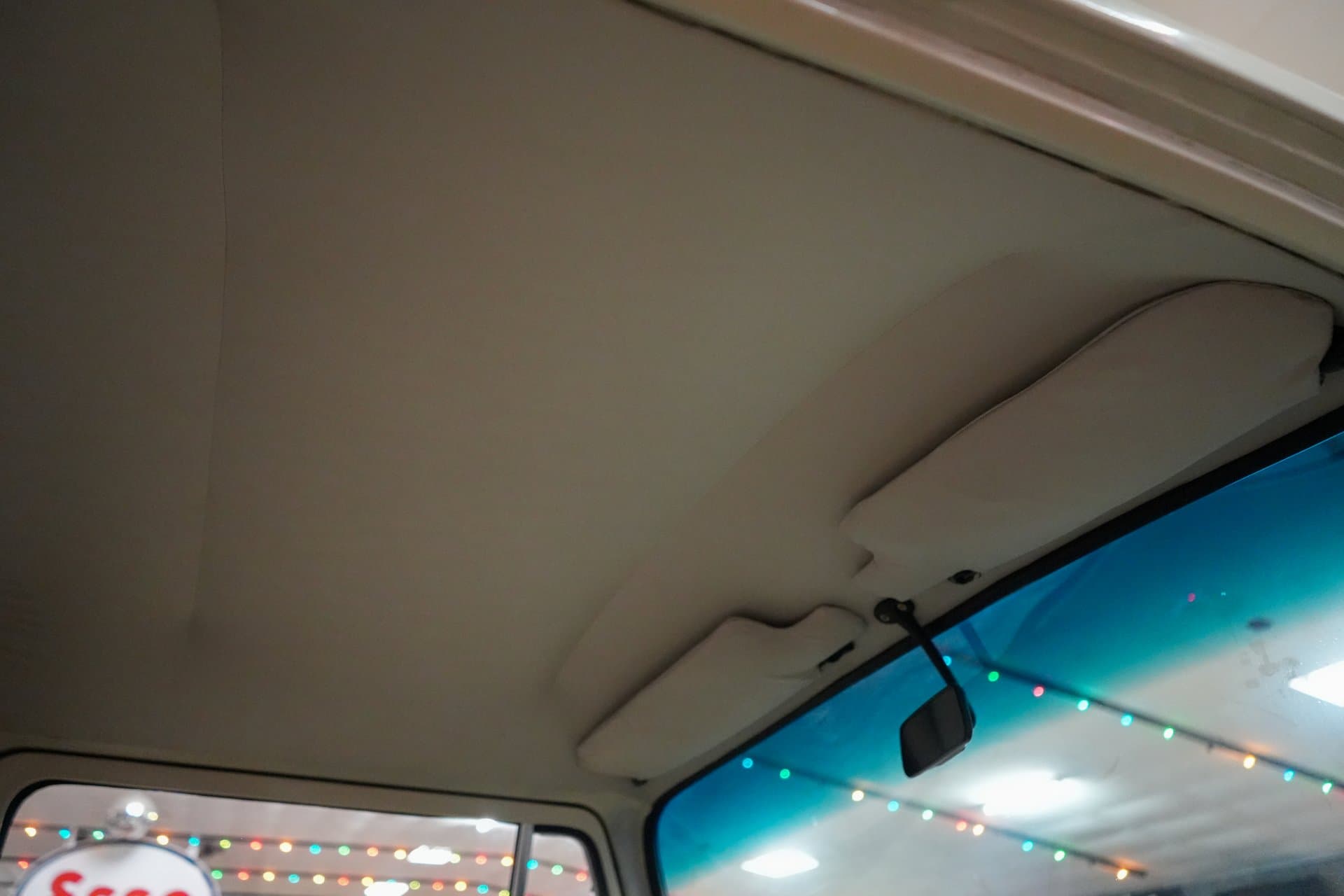 1976 Volkswagen Type 2 Westfalia Camper Bus thumbnail 7