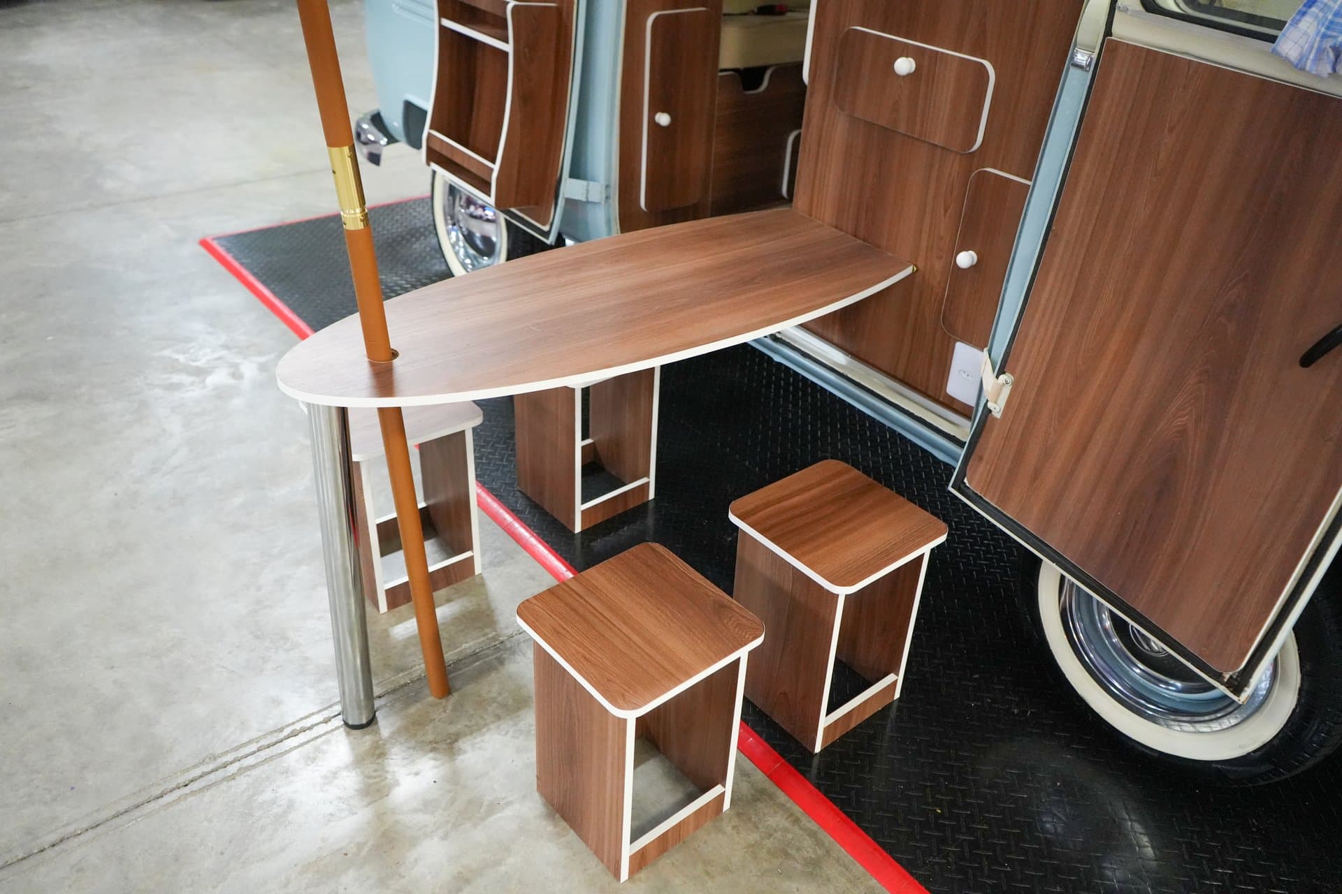 1976 Volkswagen Type 2 Westfalia Camper Bus thumbnail 12