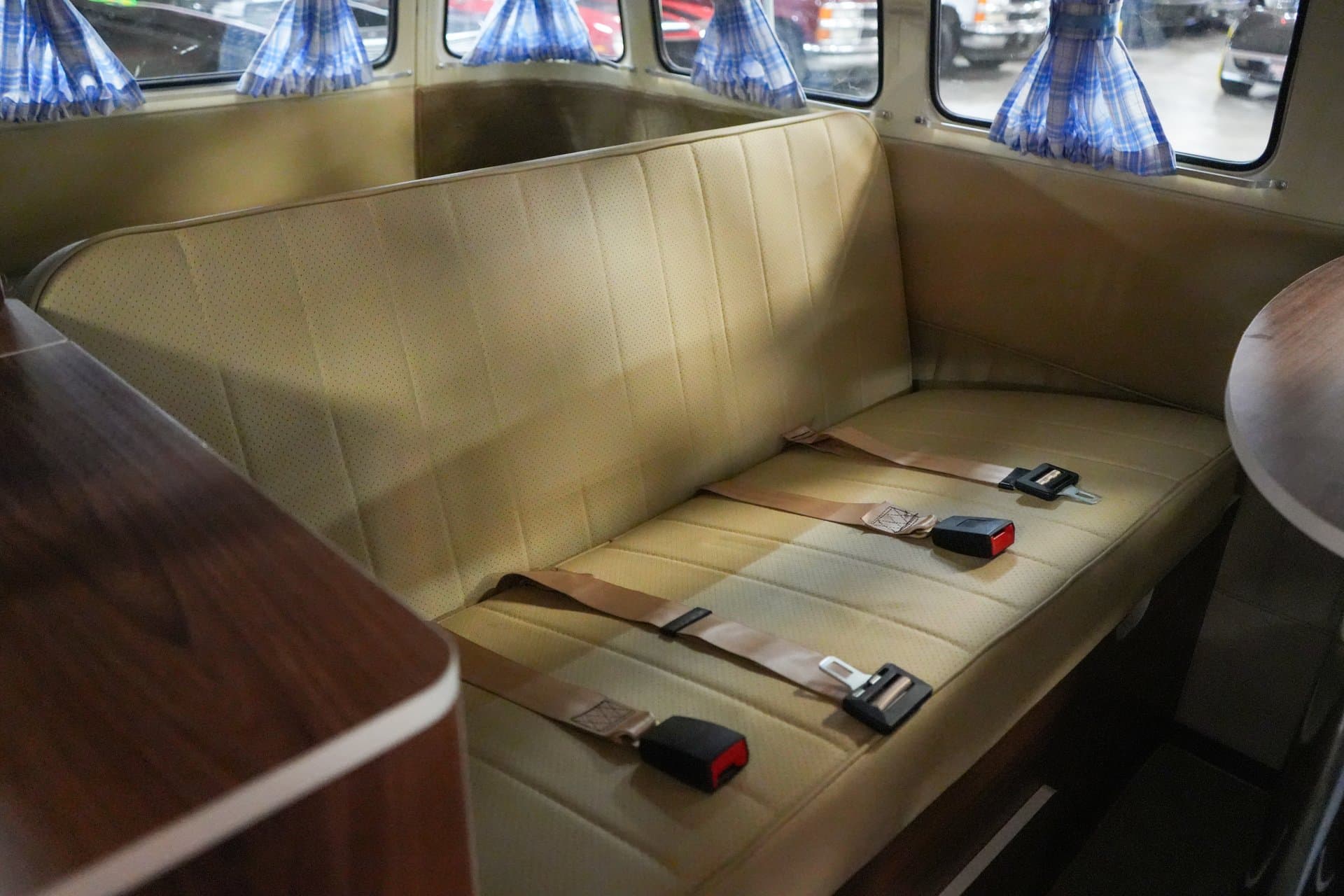 1976 Volkswagen Type 2 Westfalia Camper Bus thumbnail 13