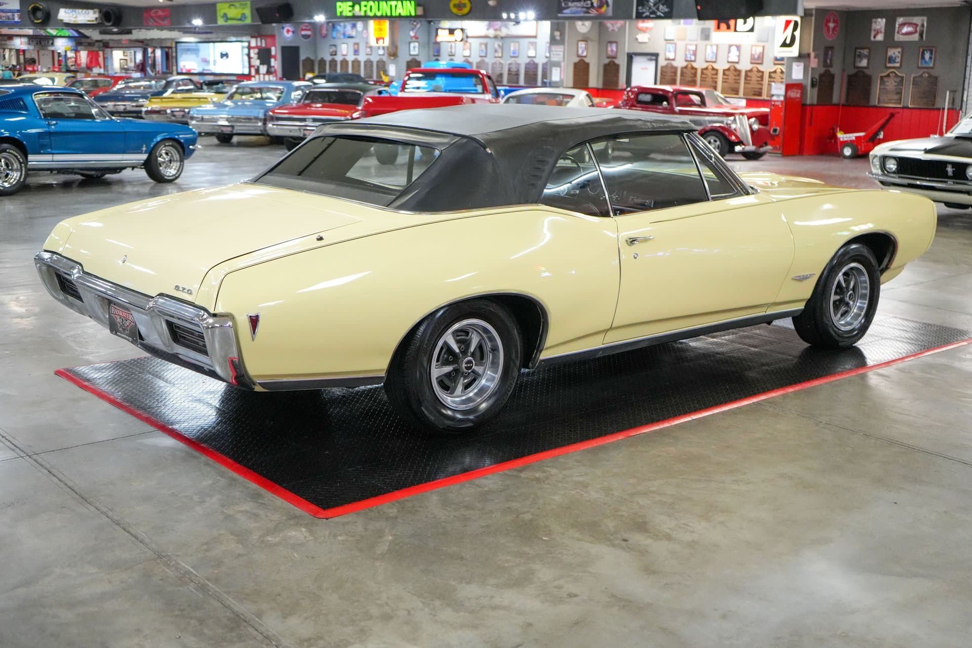 1968 Pontiac GTO Convertible thumbnail 5