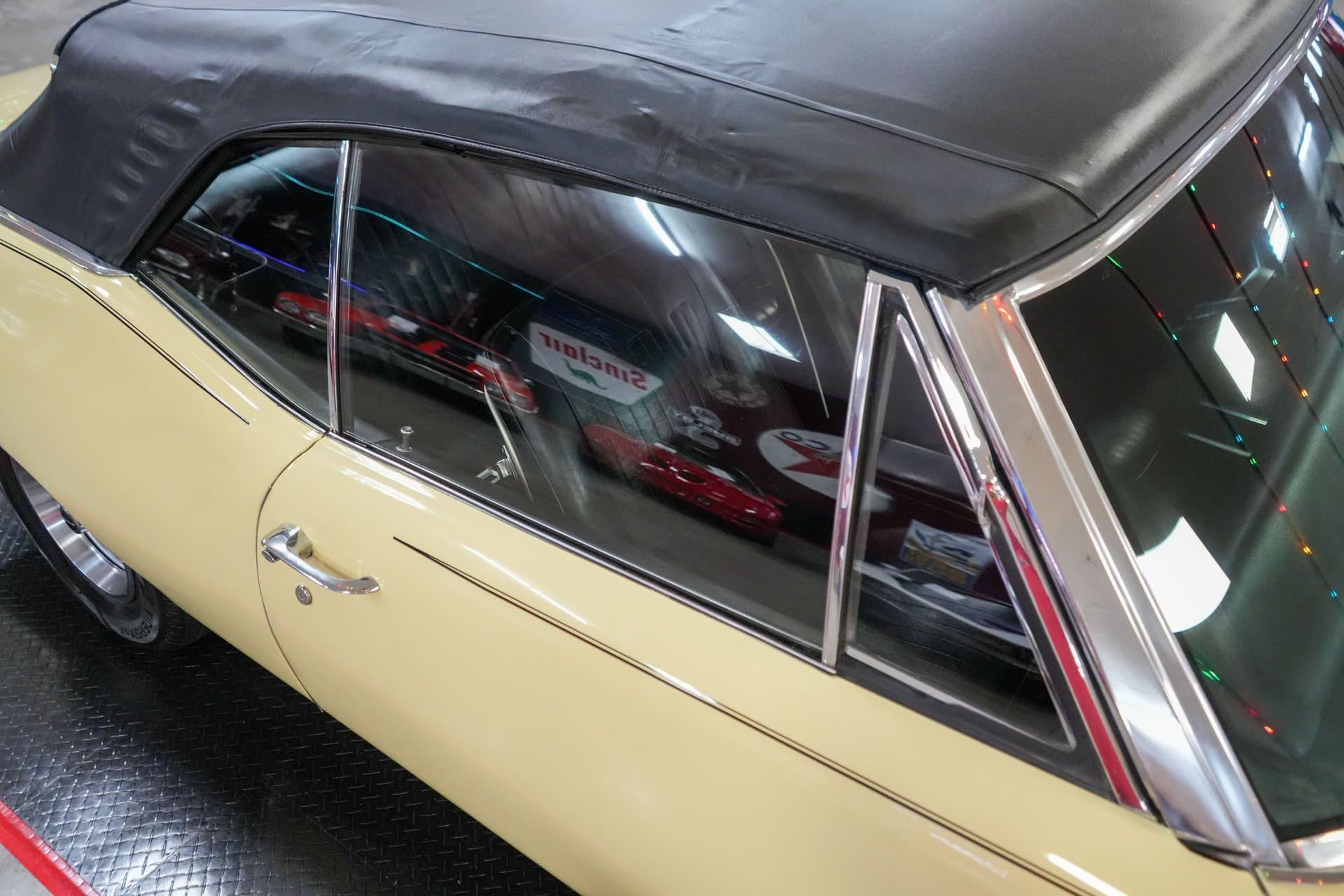 1968 Pontiac GTO Convertible thumbnail 13