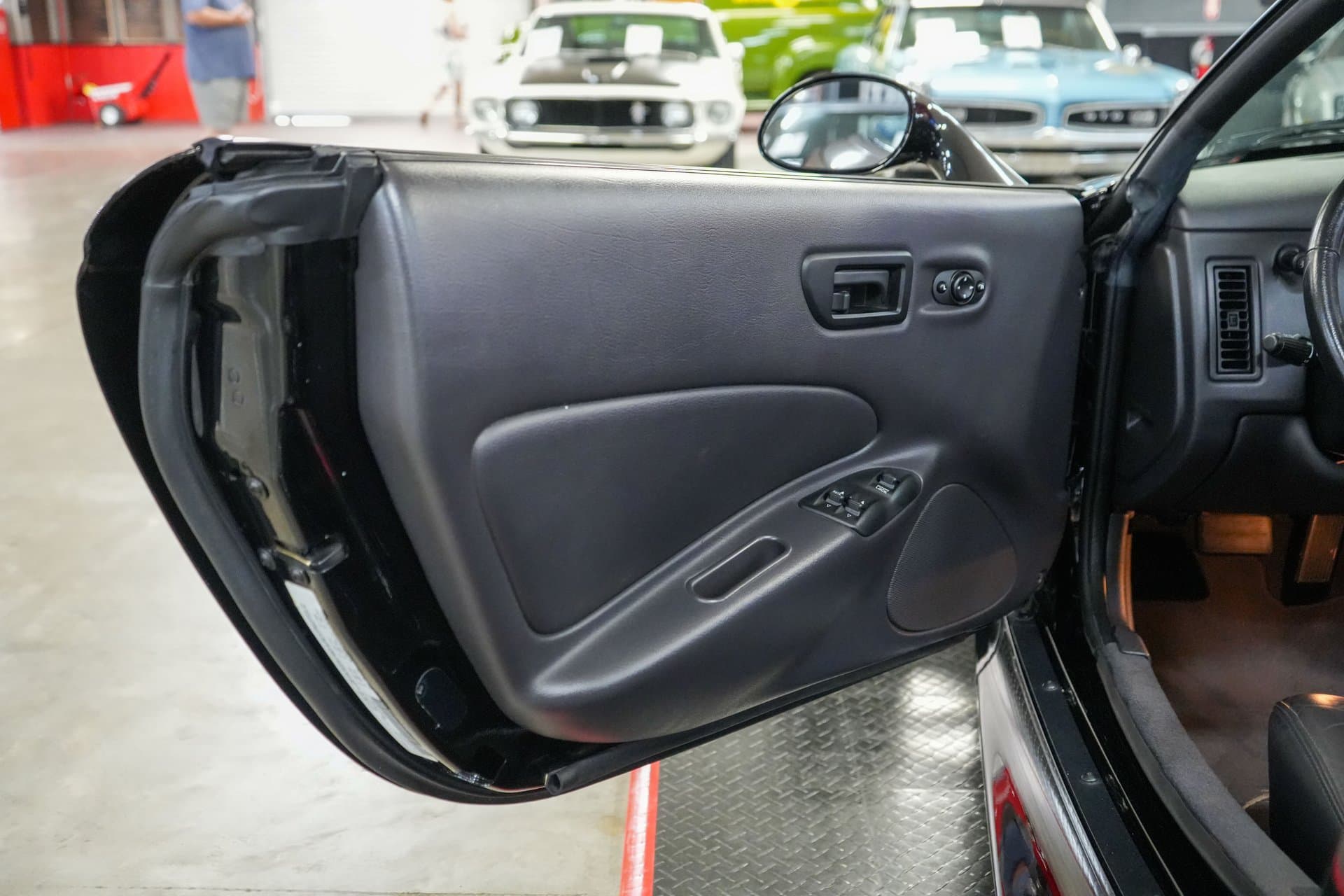 1999 Plymouth Prowler thumbnail 21