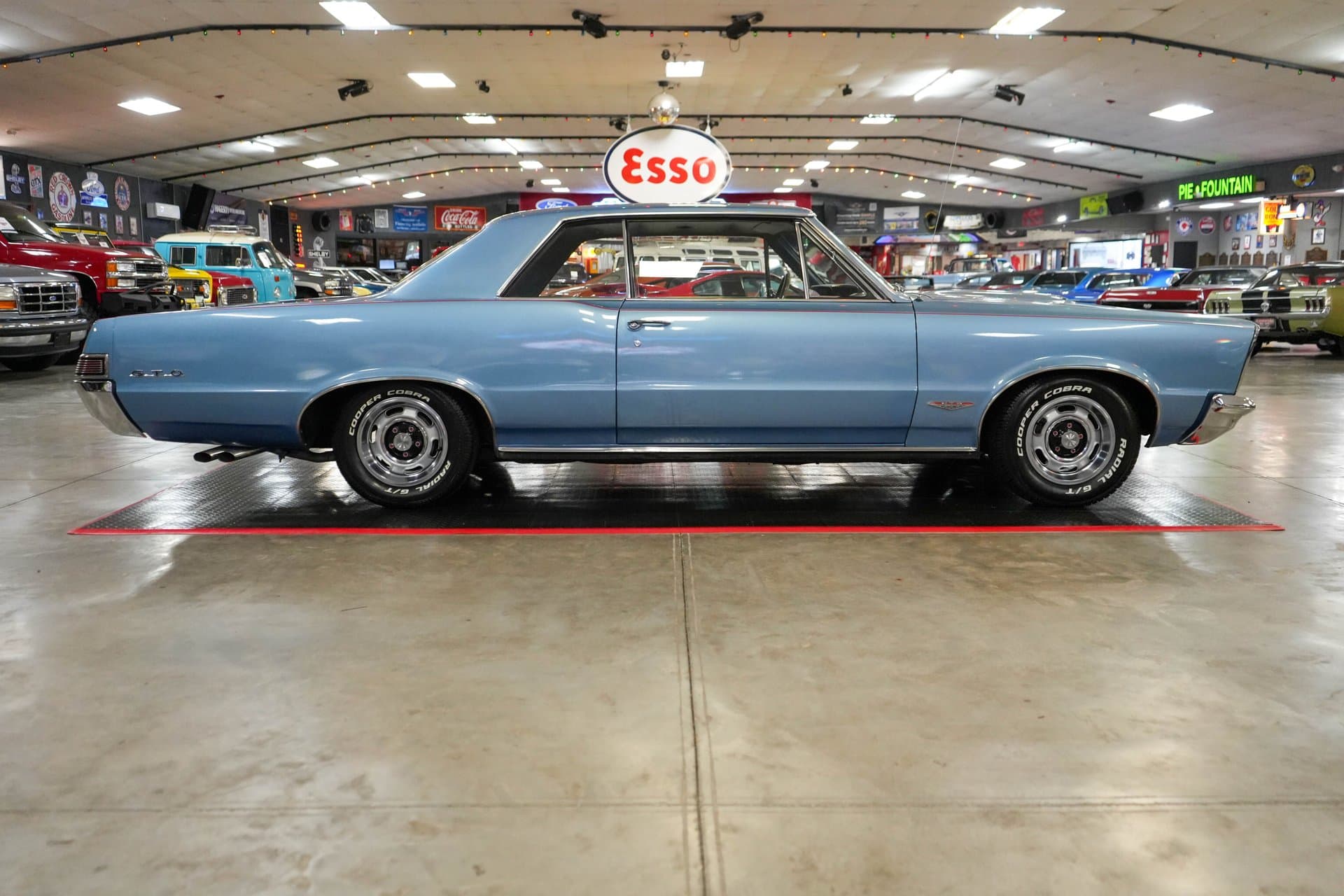 1965 Pontiac GTO thumbnail 8