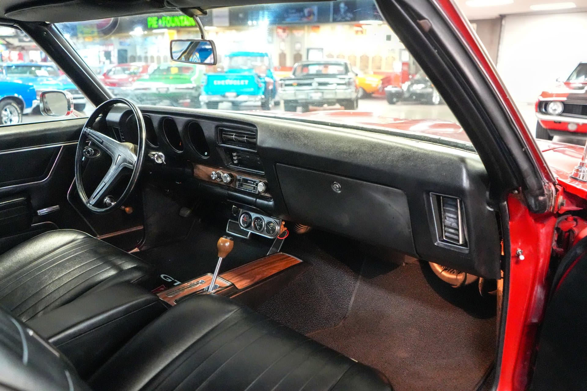 1969 Pontiac GTO thumbnail 23