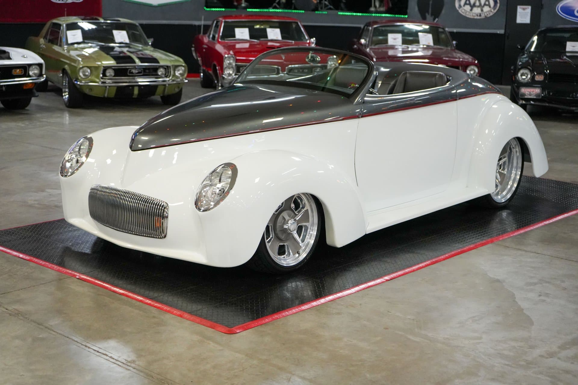 1941 Willys "Swoopster" Roadster thumbnail 4