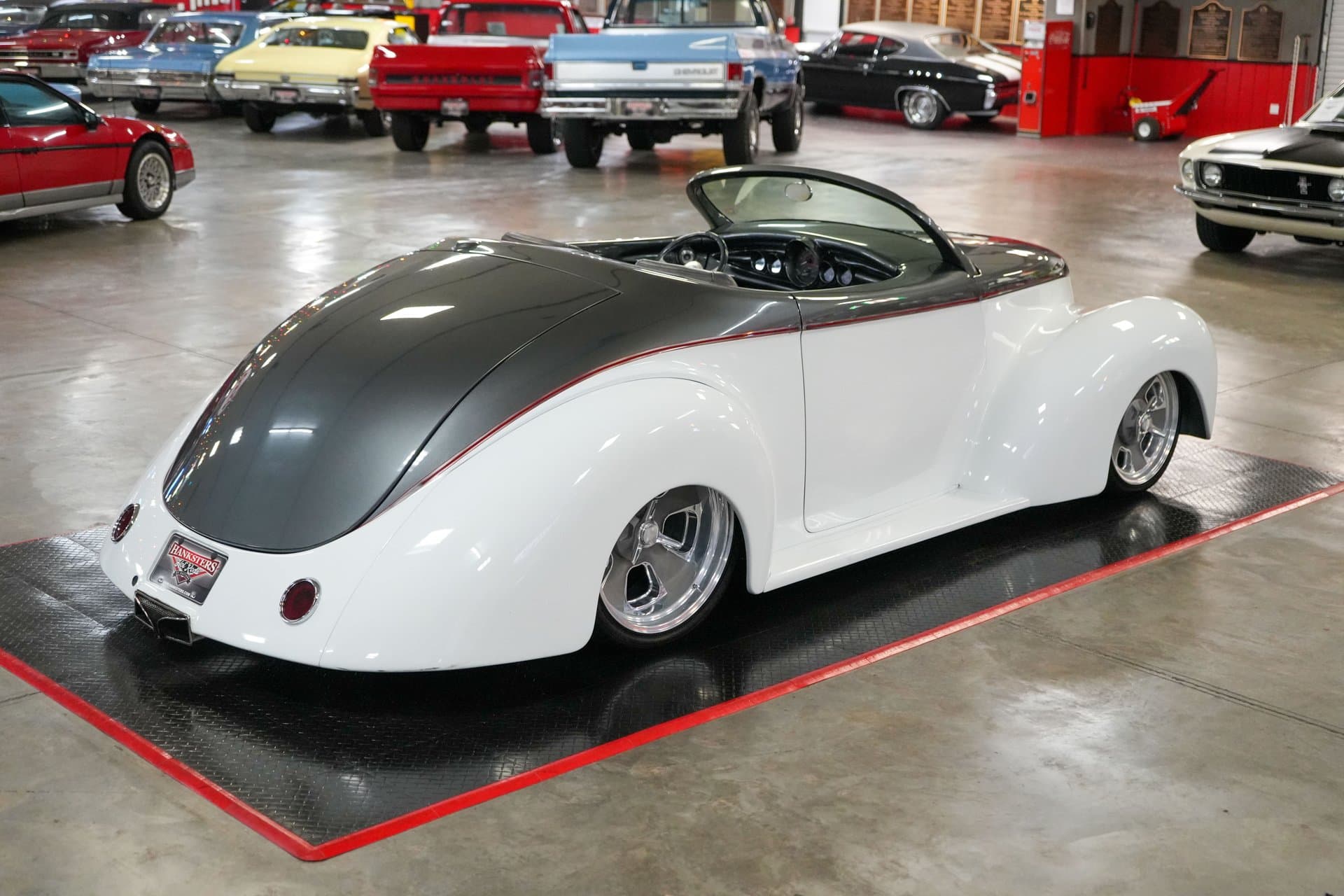 1941 Willys "Swoopster" Roadster thumbnail 8