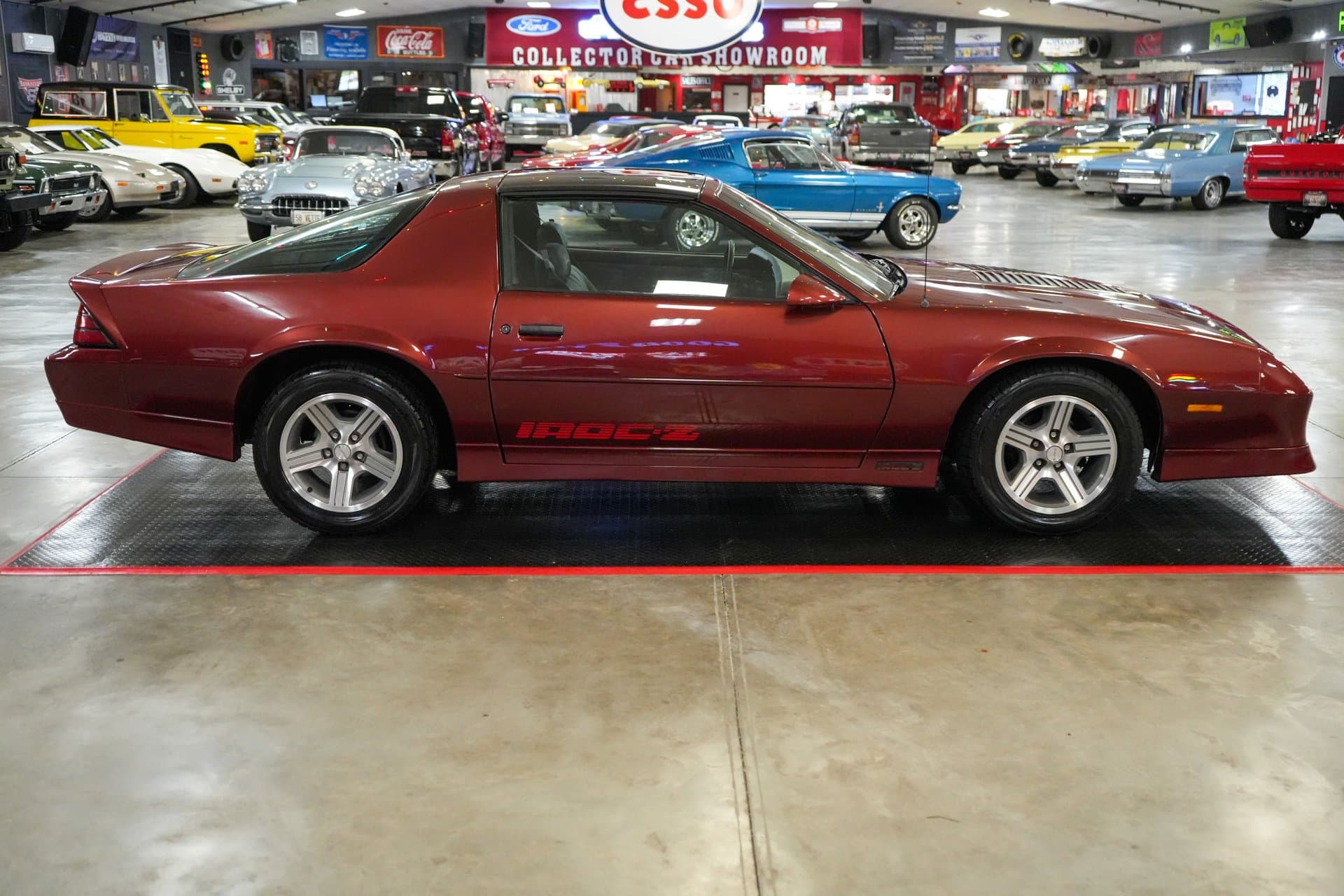1988 Chevrolet Camaro IROC-Z thumbnail 3