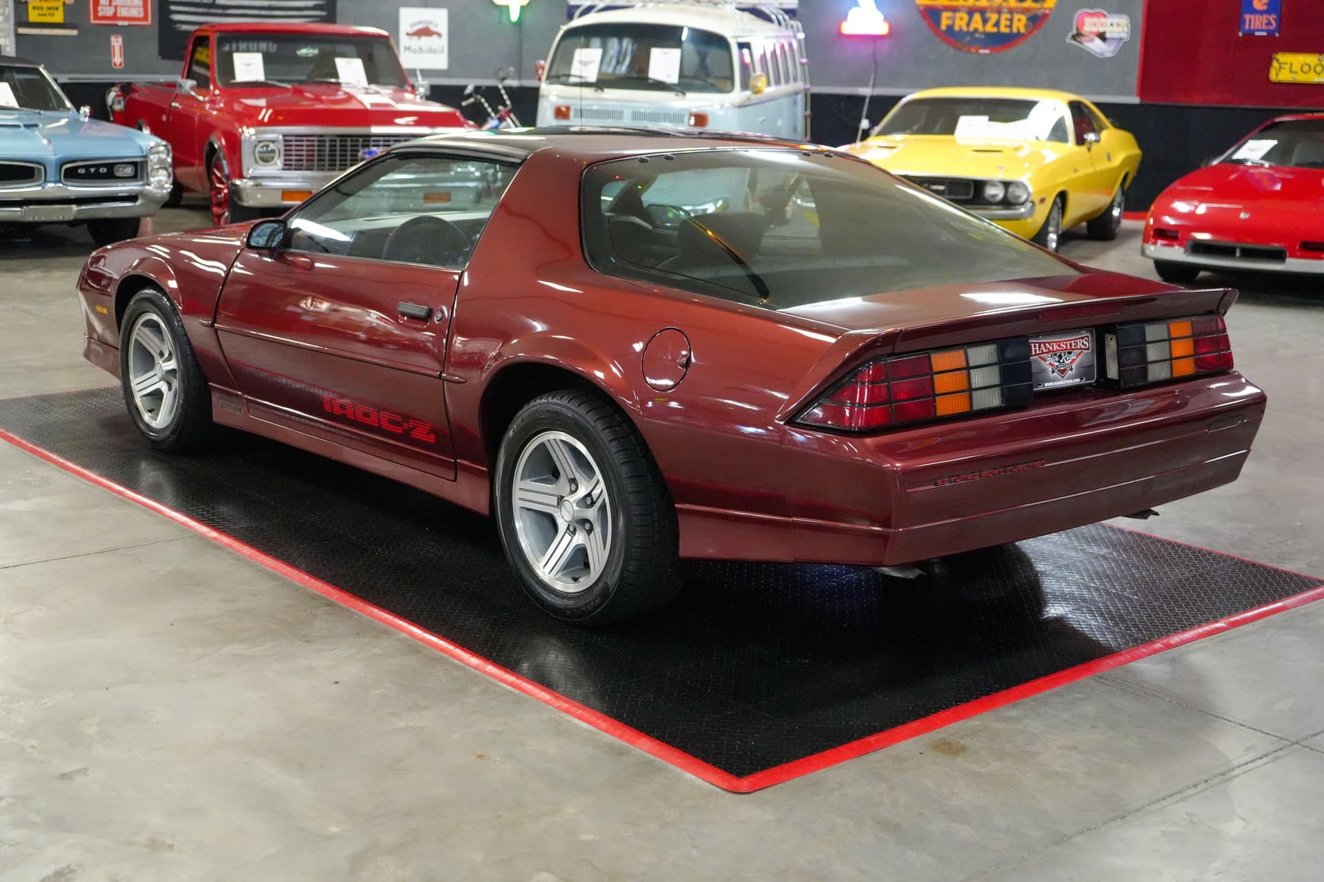 1988 Chevrolet Camaro IROC-Z — photo 2