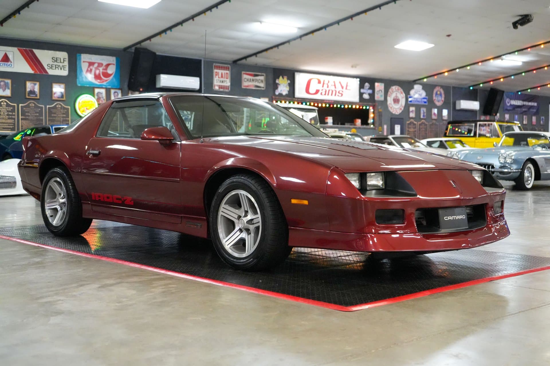 1988 Chevrolet Camaro IROC-Z thumbnail 8