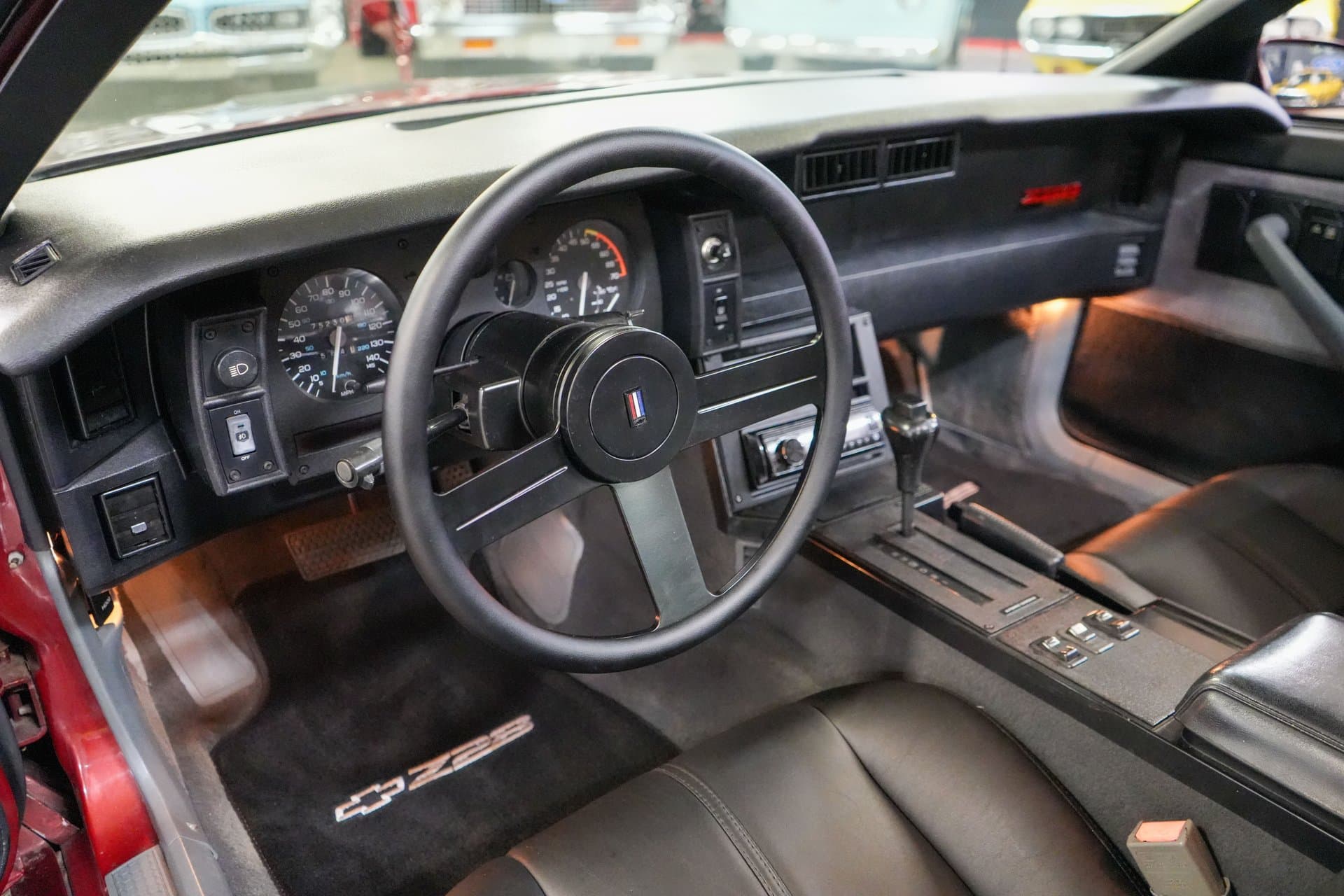 1988 Chevrolet Camaro IROC-Z thumbnail 12