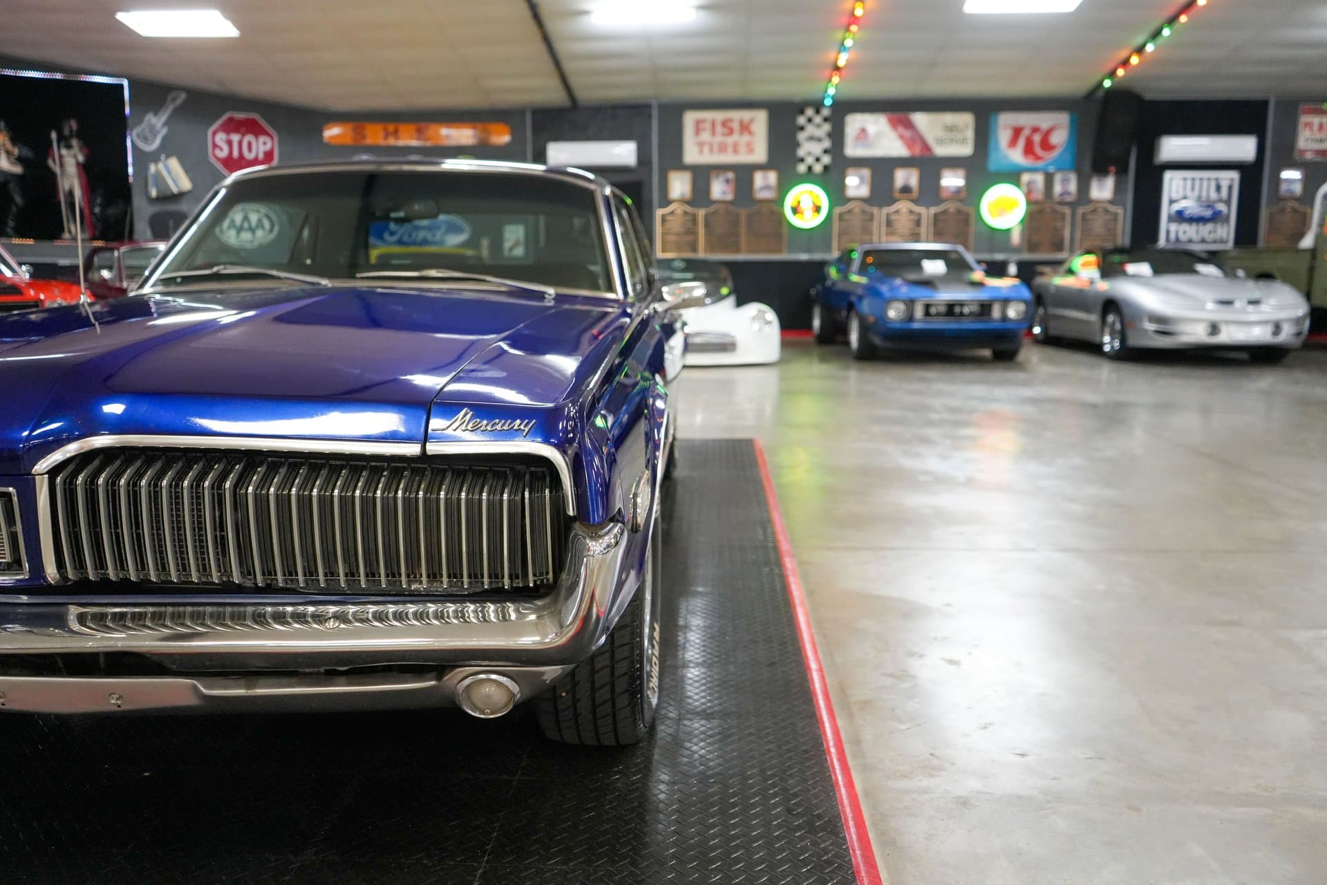 1968 Mercury Cougar XR-7 thumbnail 9