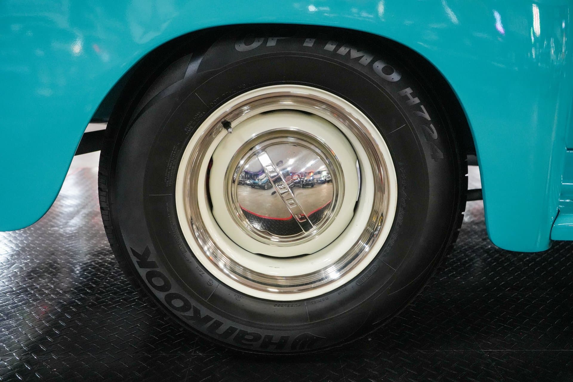 1949 Ford F1 Pickup thumbnail 19