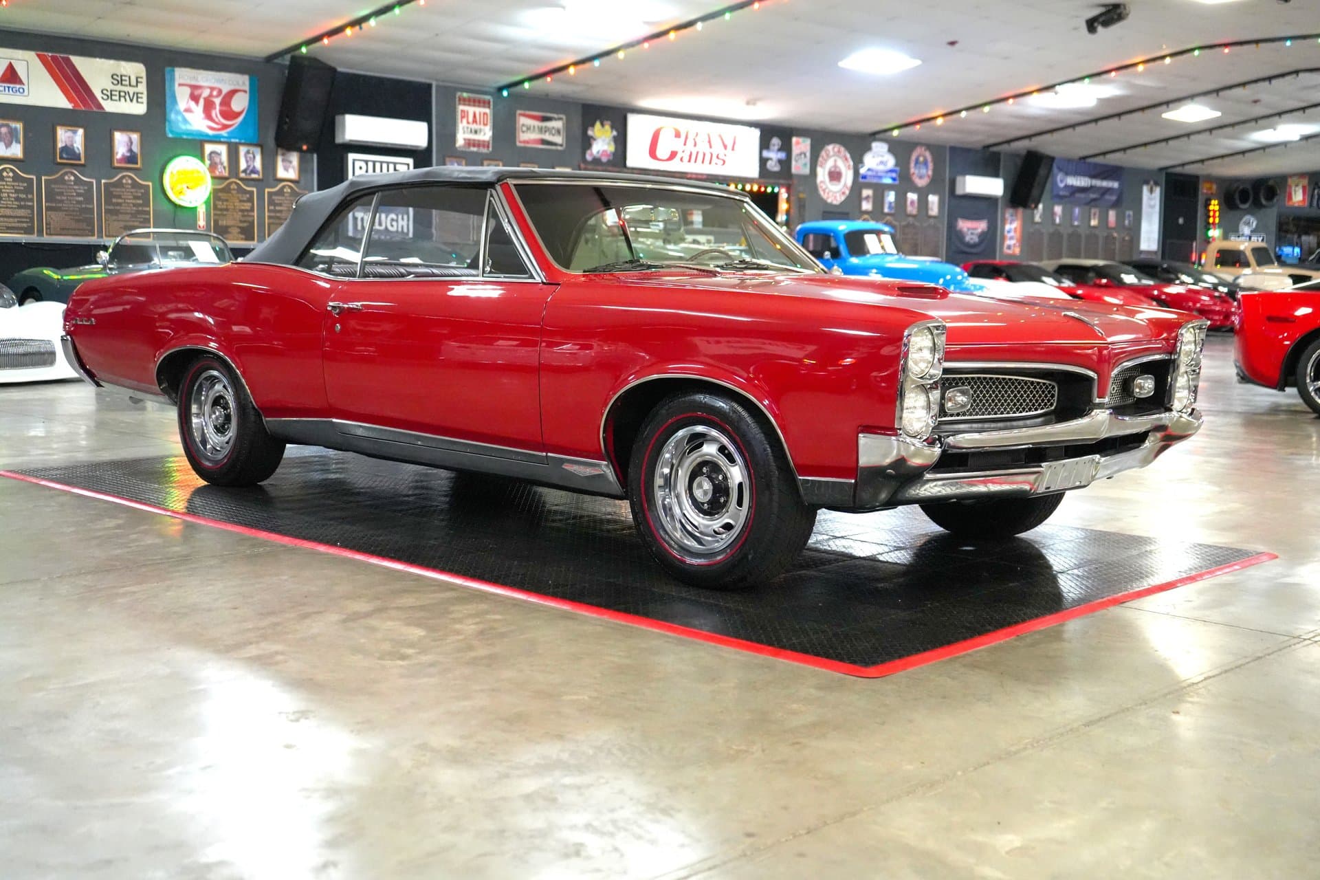 1967 Pontiac GTO Convertible thumbnail 10