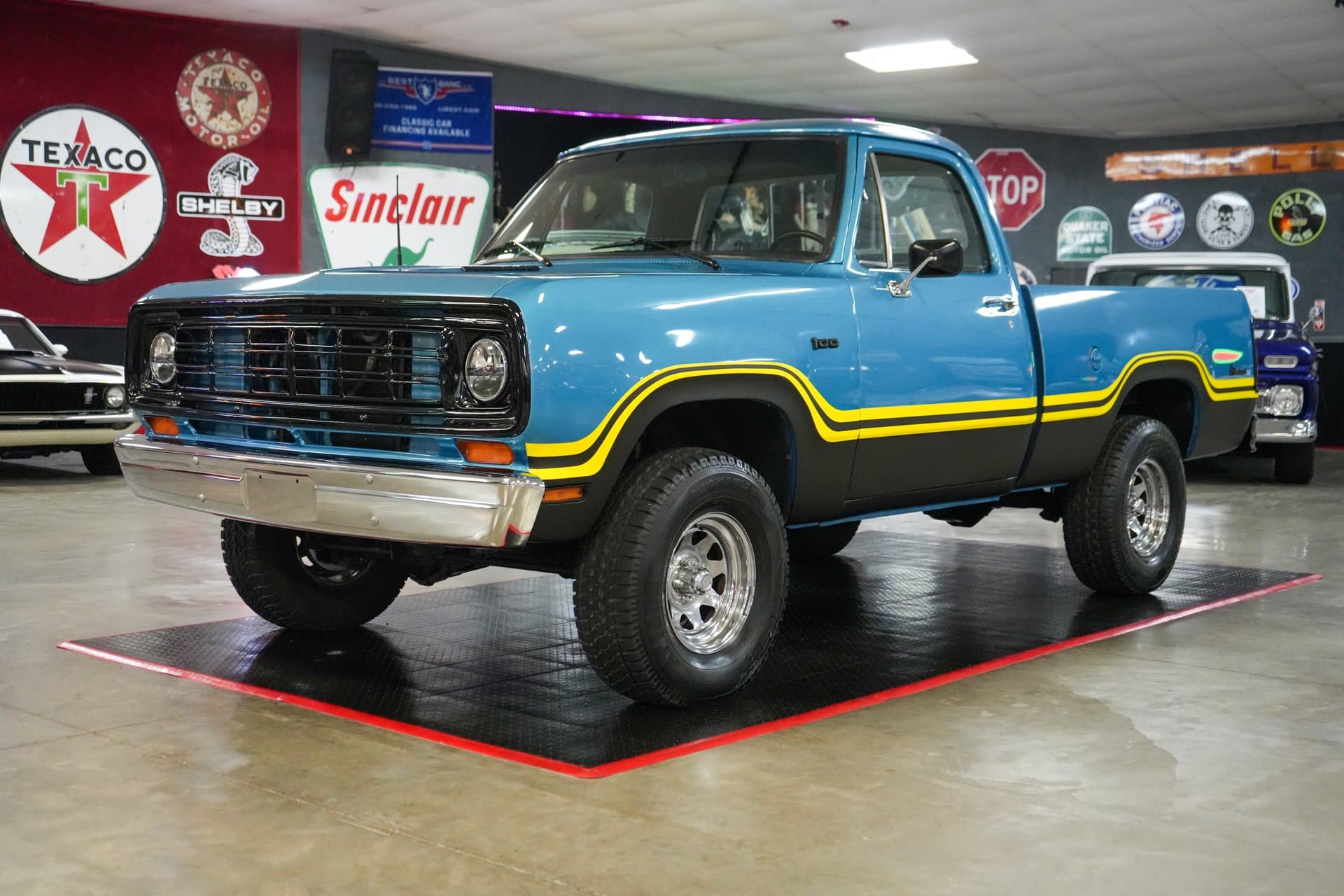 1975 Dodge W100 Power Wagon 4x4 thumbnail 7
