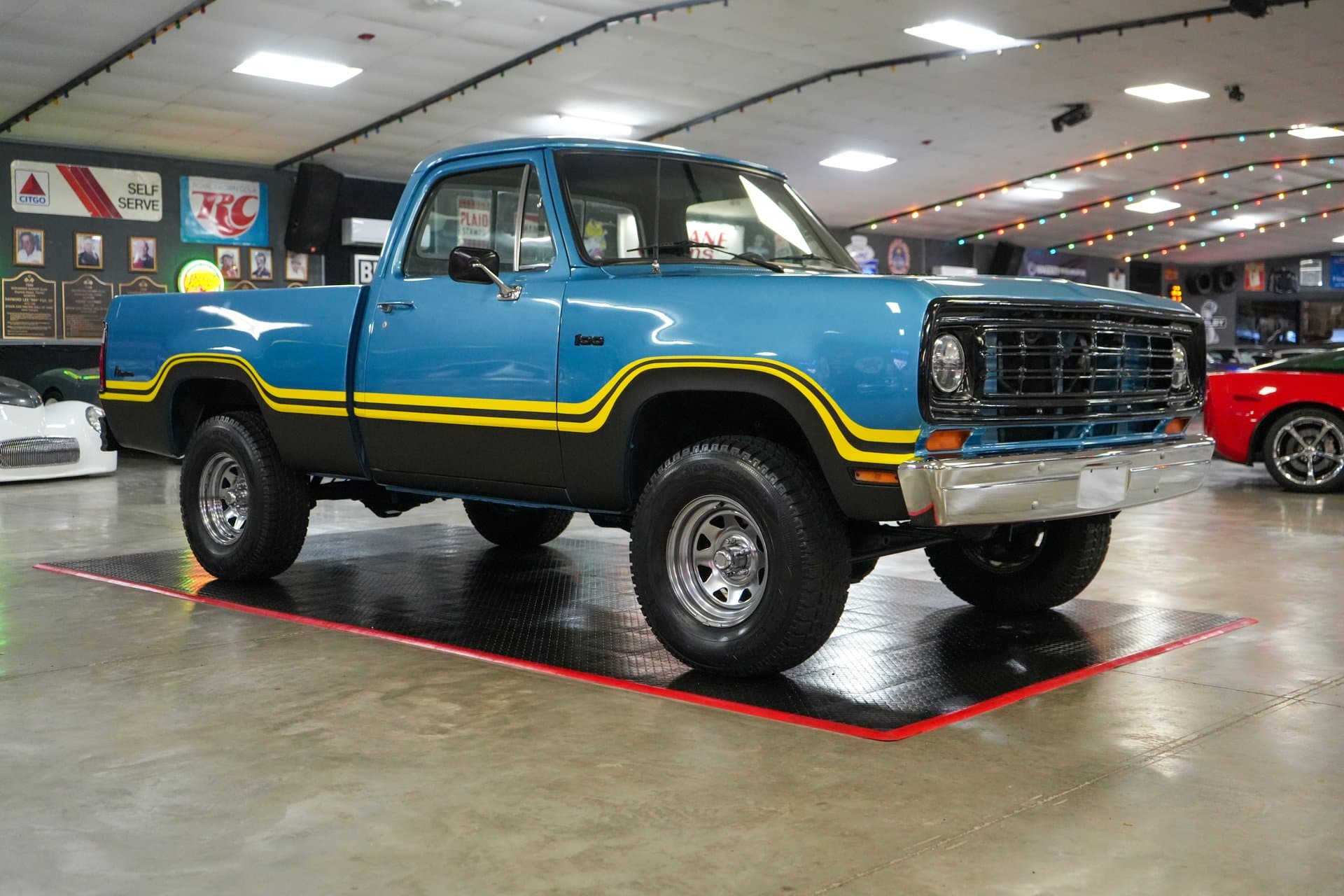 1975 Dodge W100 Power Wagon 4x4 thumbnail 9