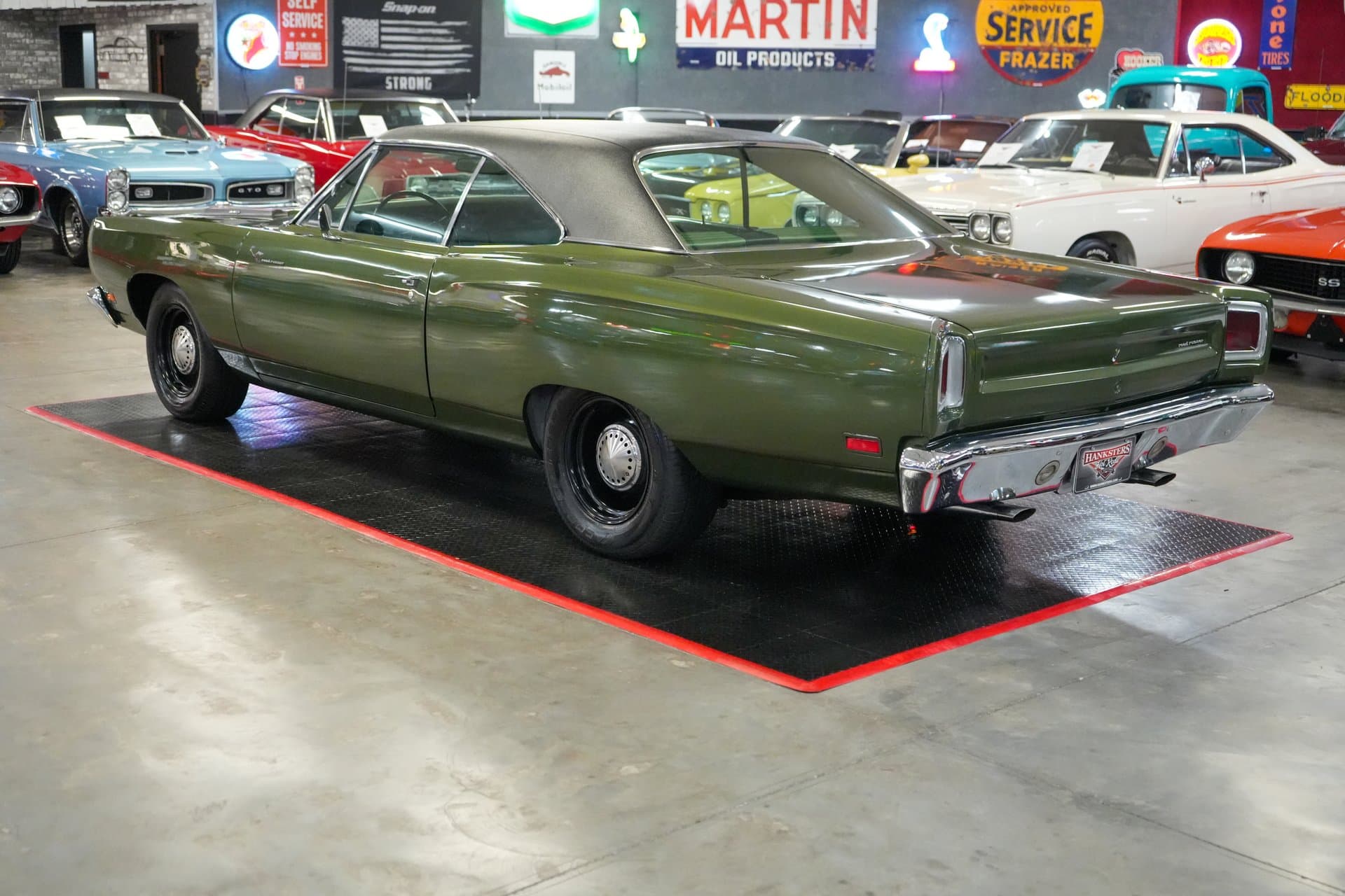 1969 Plymouth Roadrunner — photo 2