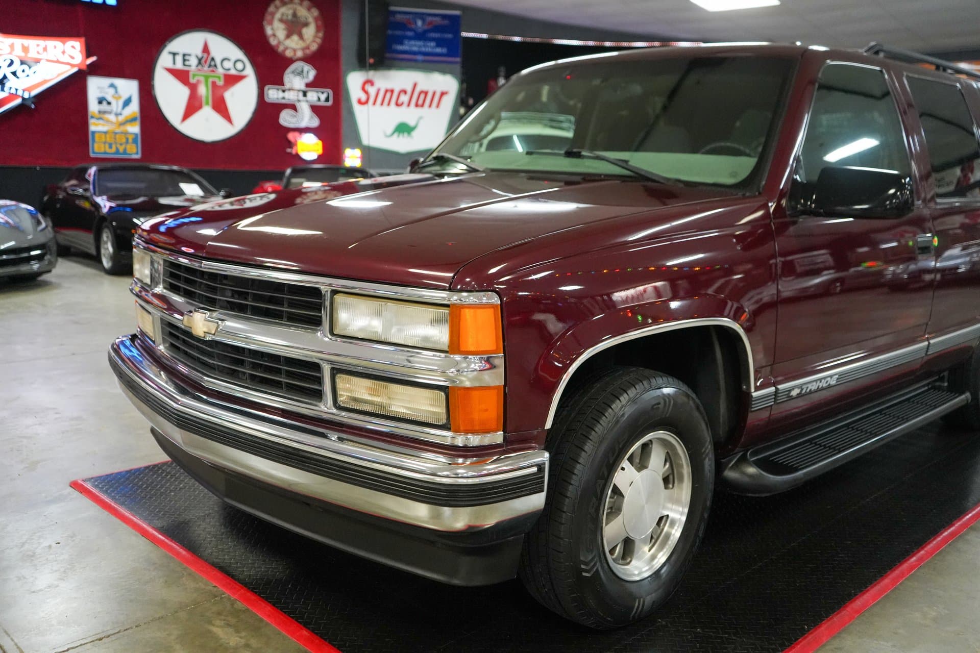1998 Chevrolet Tahoe thumbnail 9