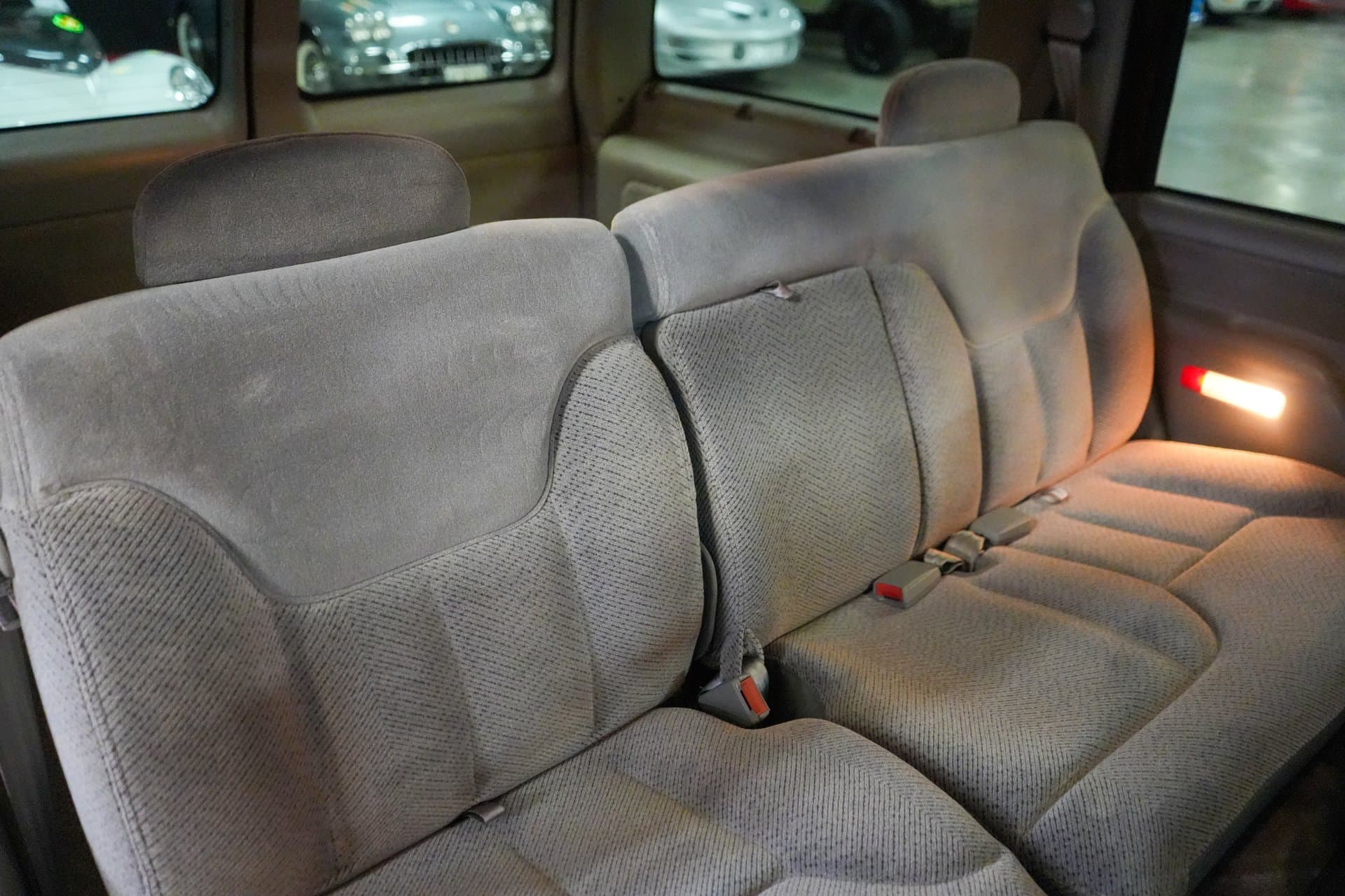 1998 Chevrolet Tahoe thumbnail 24
