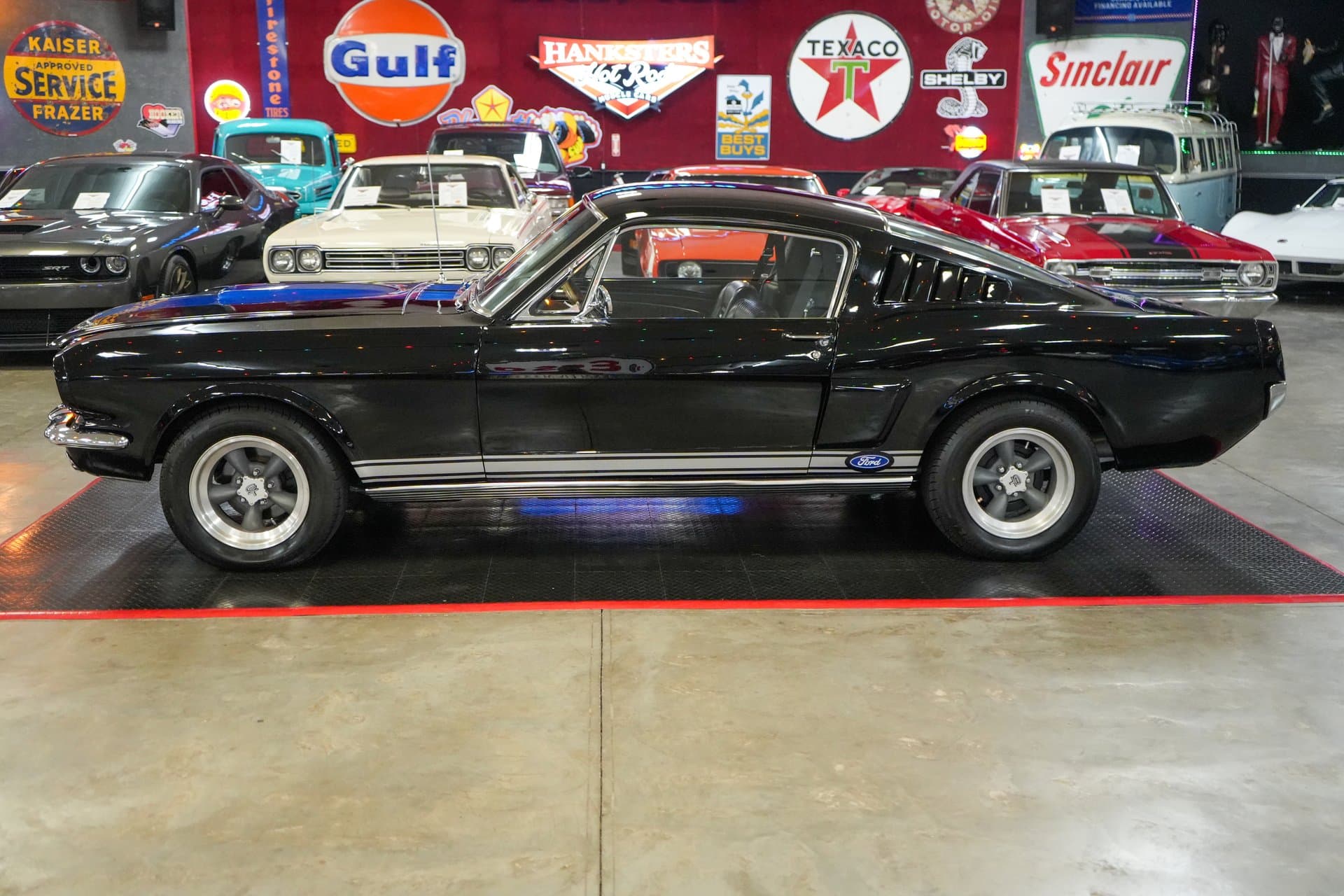 1966 Ford Mustang Fastback — photo 2