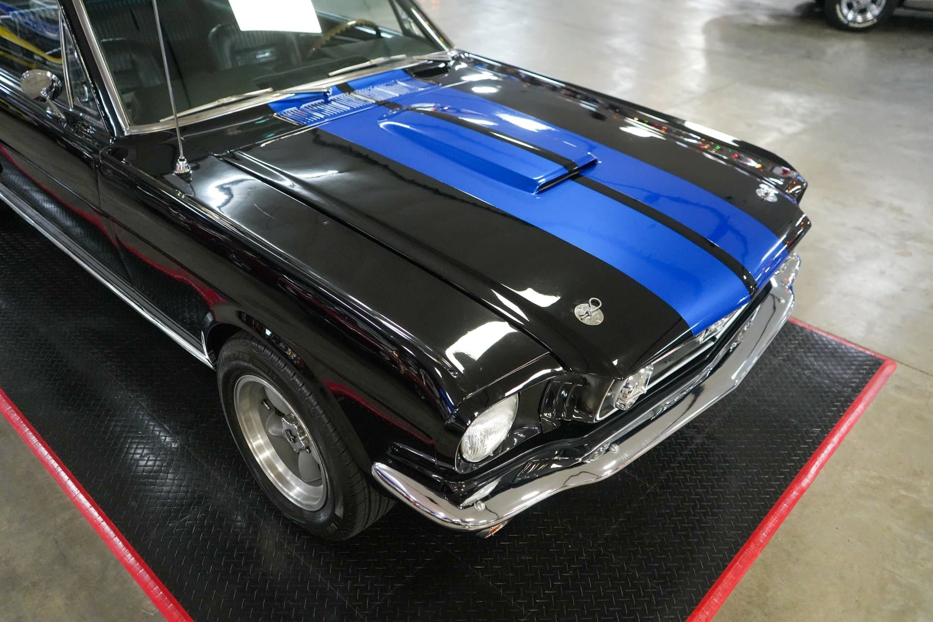 1966 Ford Mustang Fastback thumbnail 11