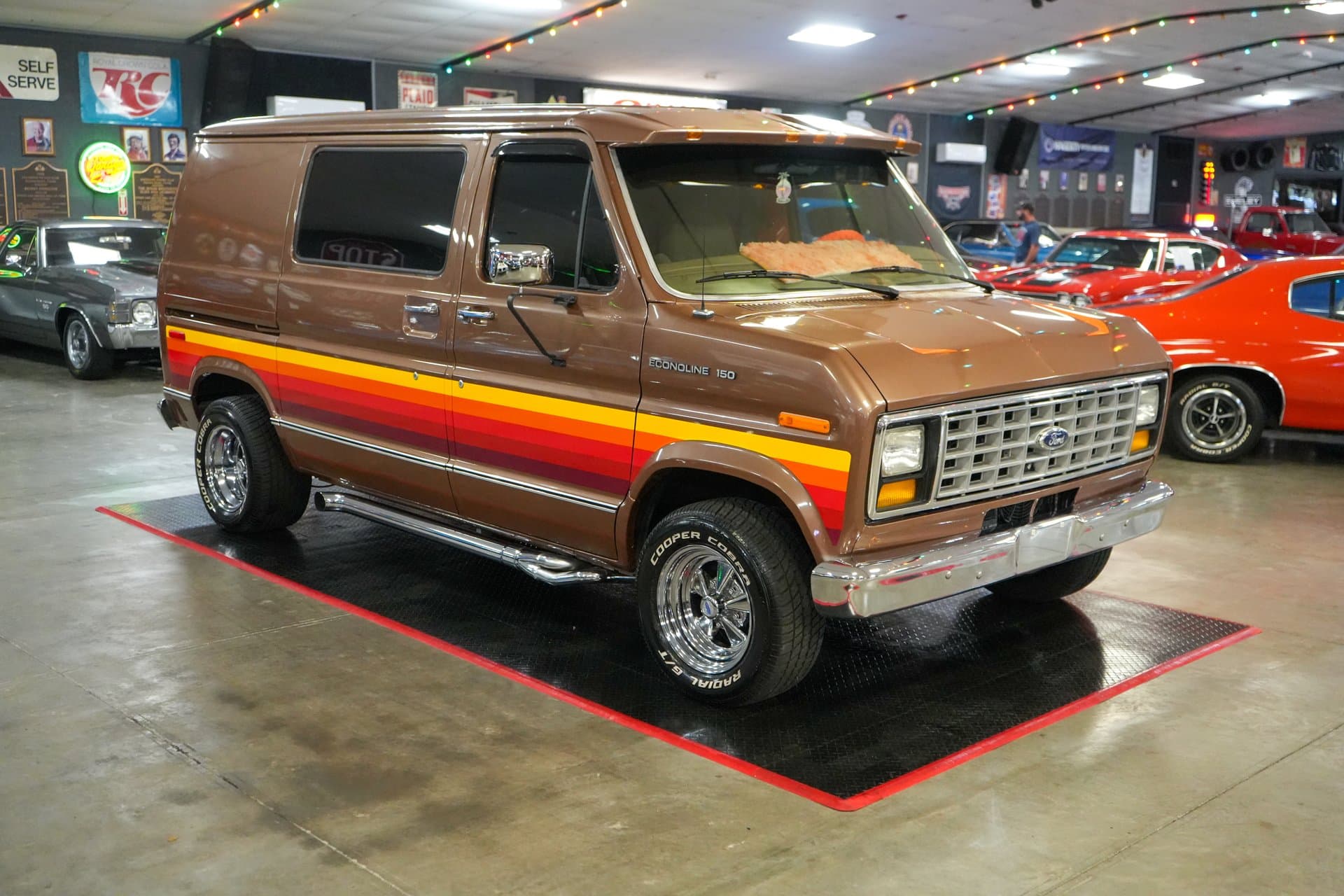 1989 Ford Econoline 150 thumbnail 3