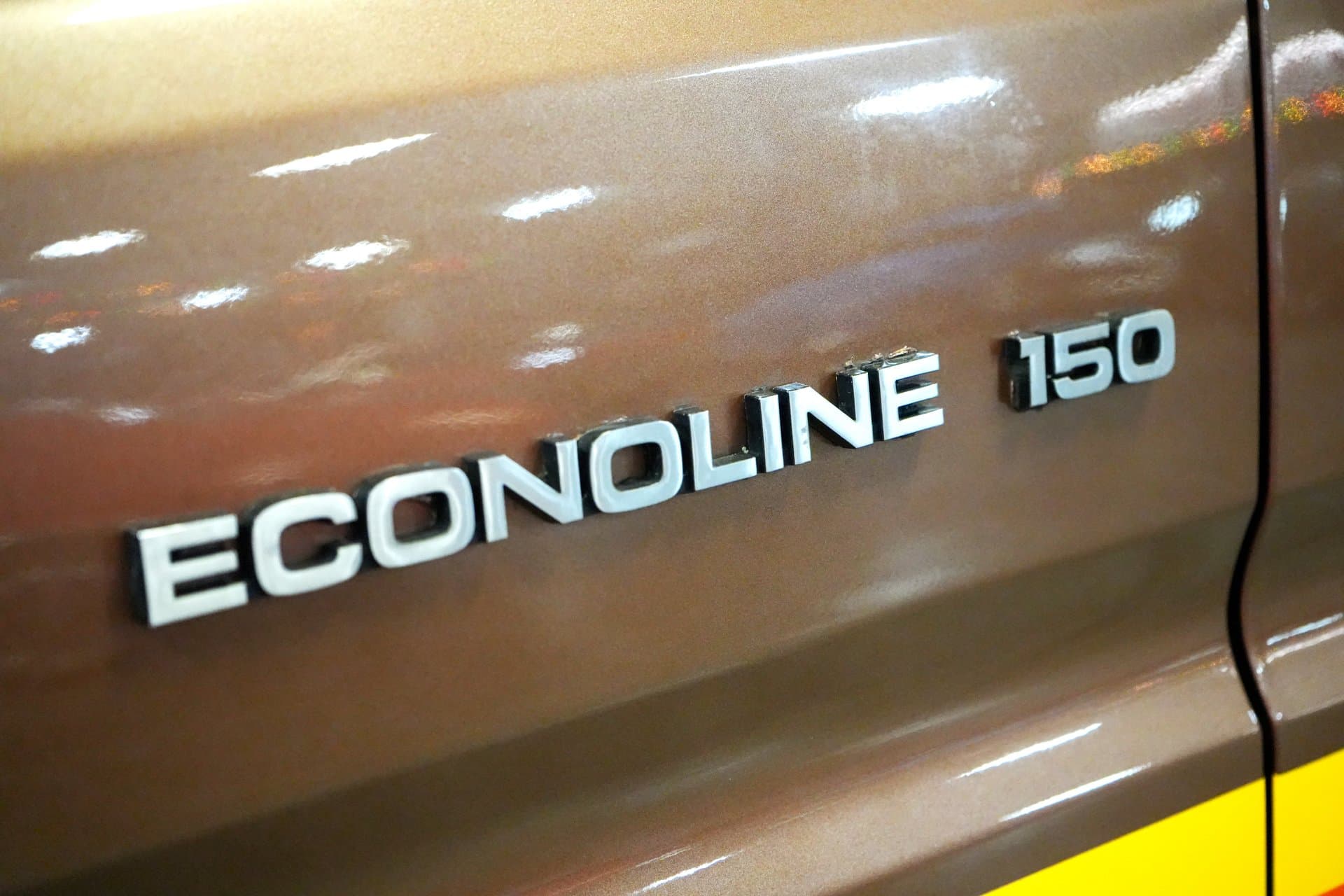 1989 Ford Econoline 150 thumbnail 15