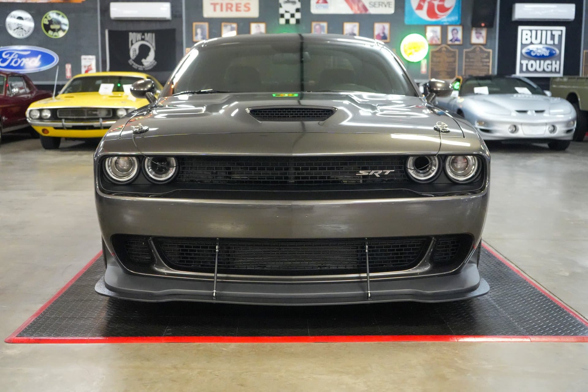 2015 Dodge Challenger SRT Hellcat thumbnail 9