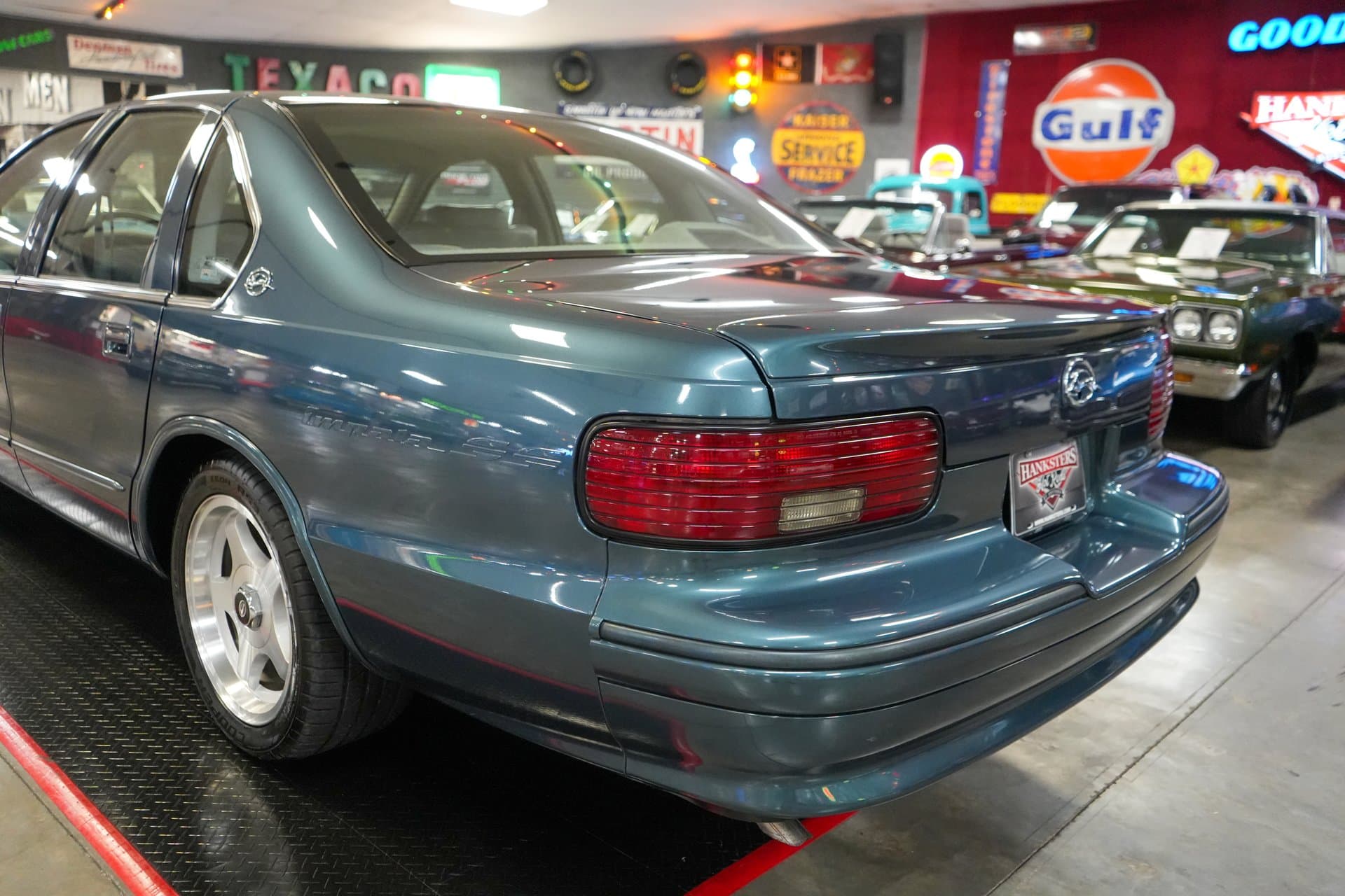 1996 Chevrolet Impala SS thumbnail 14