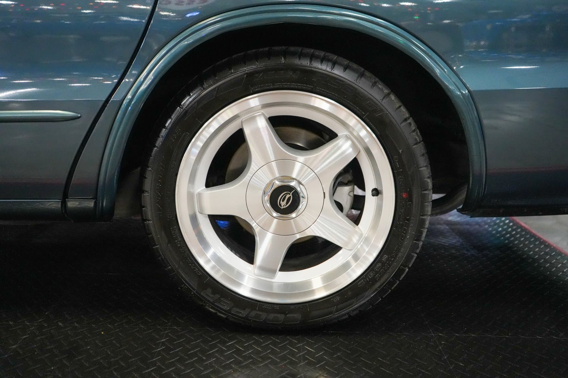 1996 Chevrolet Impala SS thumbnail 18