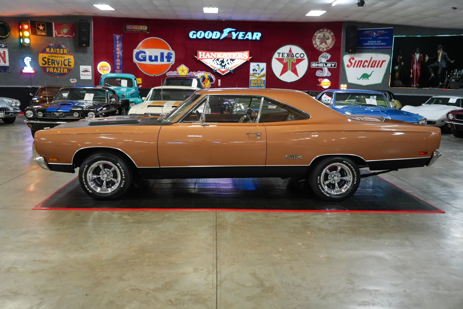 1969 Plymouth GTX — photo 2