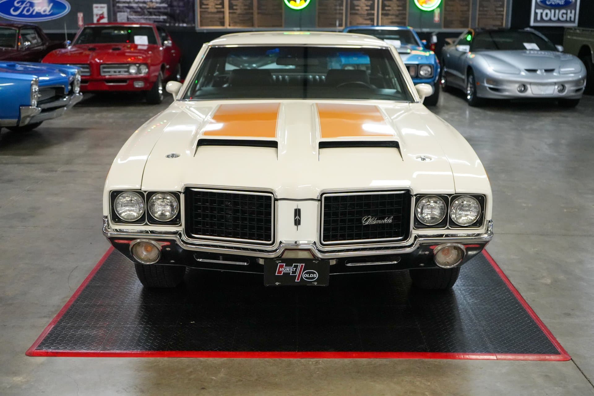 1972 Oldsmobile Hurst/Olds Indianapolis 500 Pace Car Edition thumbnail 4