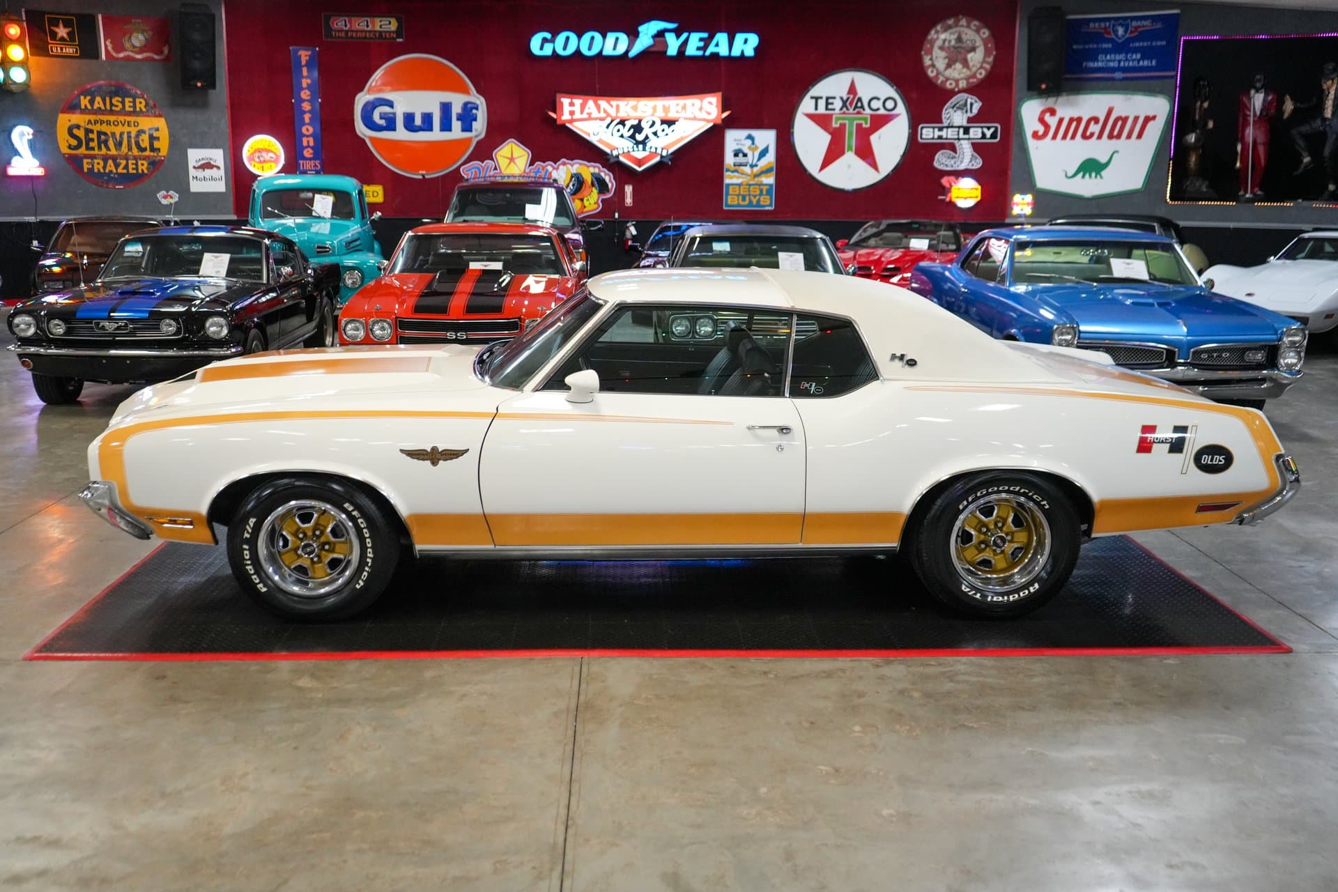 1972 Oldsmobile Hurst/Olds Indianapolis 500 Pace Car Edition thumbnail 5